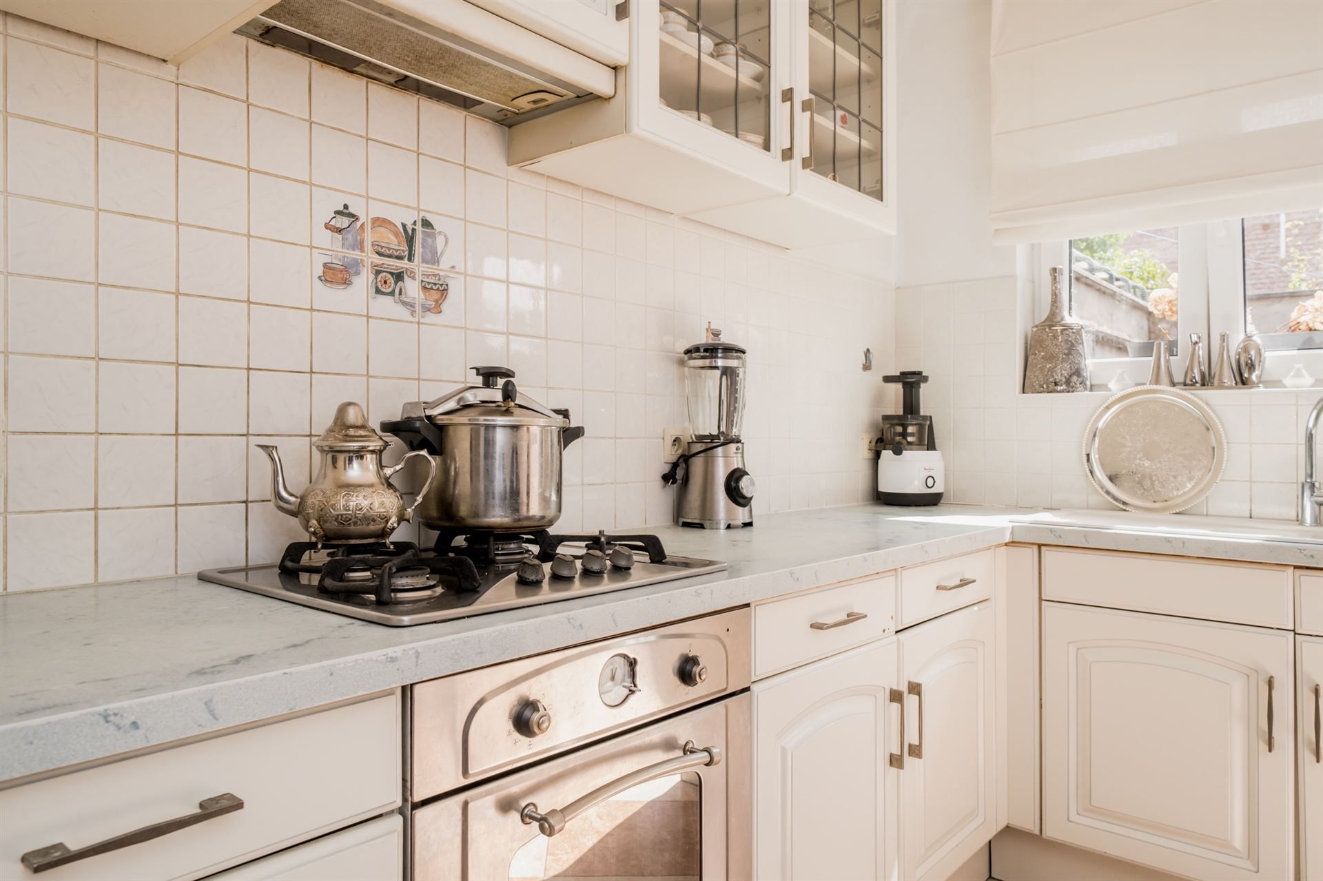 Instapklare woning met 3 slpks nabij station. foto 11