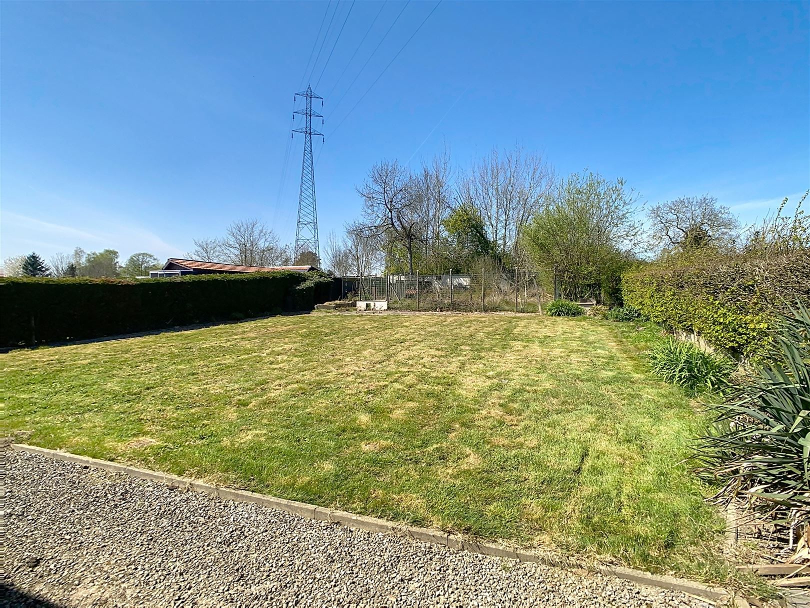 Ruime open bebouwing, 4 slpks, garage, tuin, 10a 54ca foto 7
