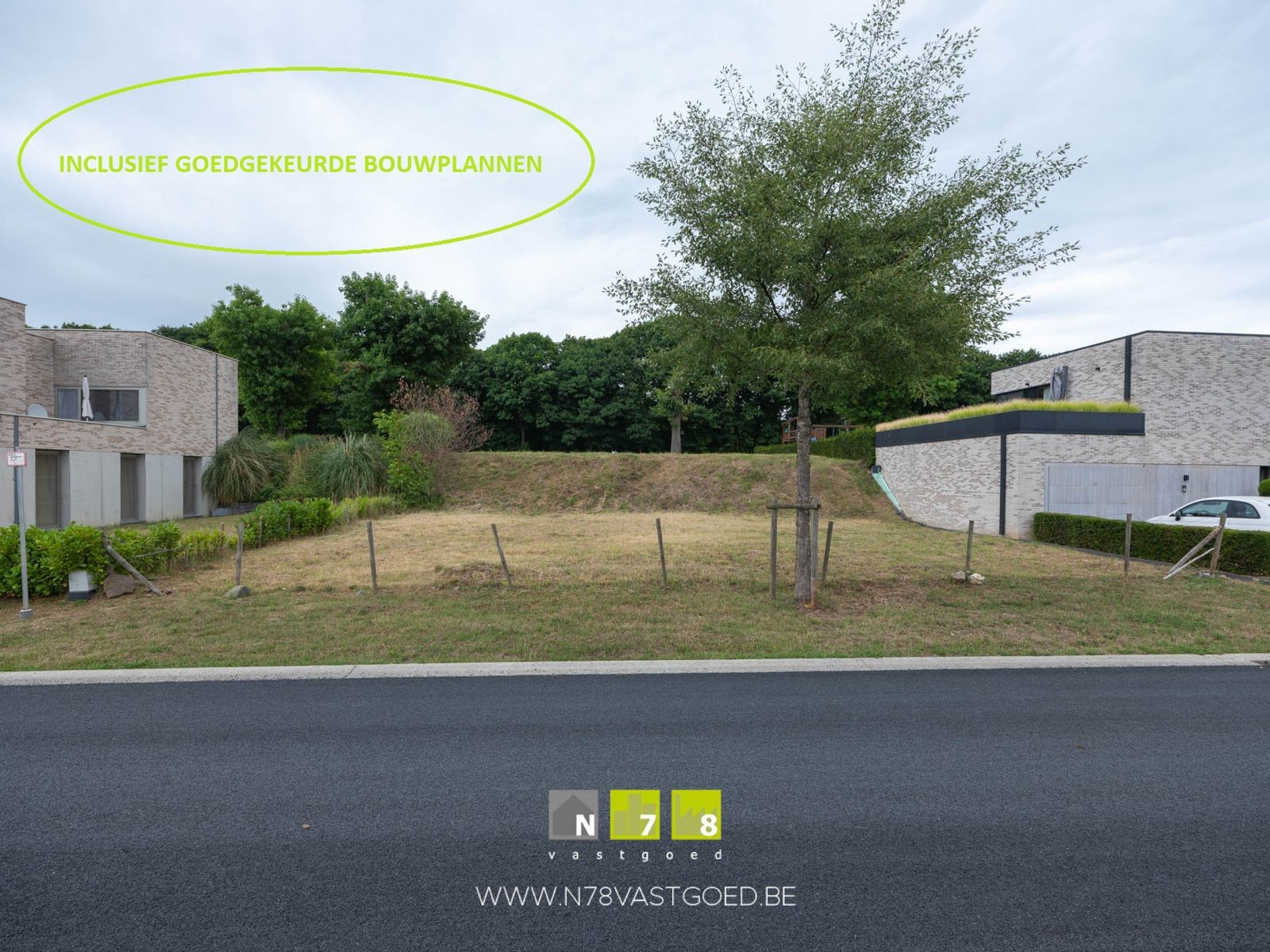 Grond te koop foto {{pictureIndex}}