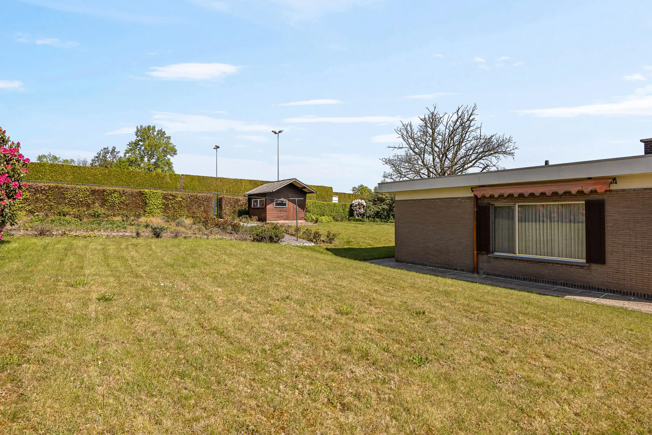 Goed onderhouden bungalow op 14a79ca te Herderen foto 25