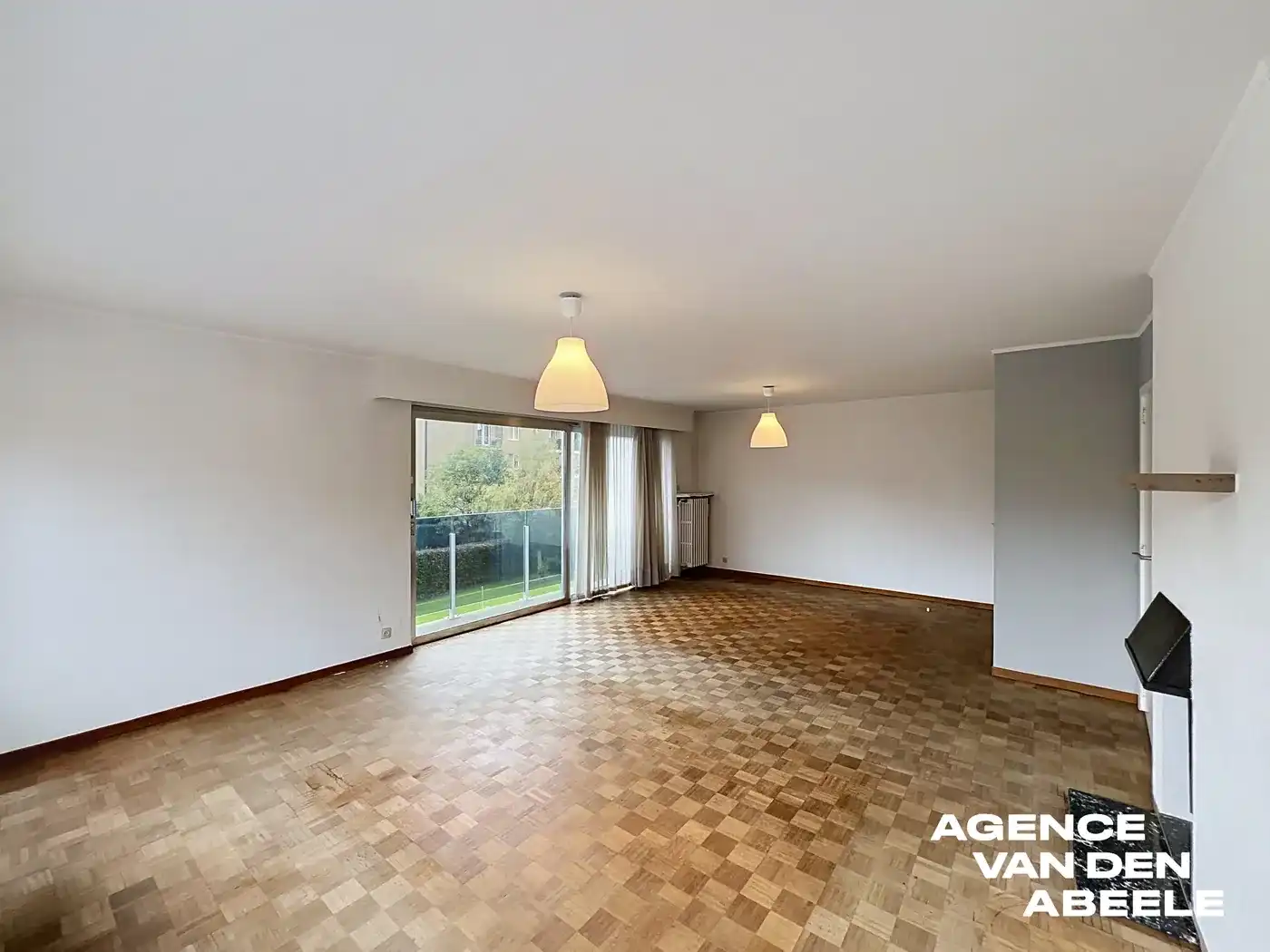 Op te frissen appartement met 2 slaapkamers en terras  foto 6
