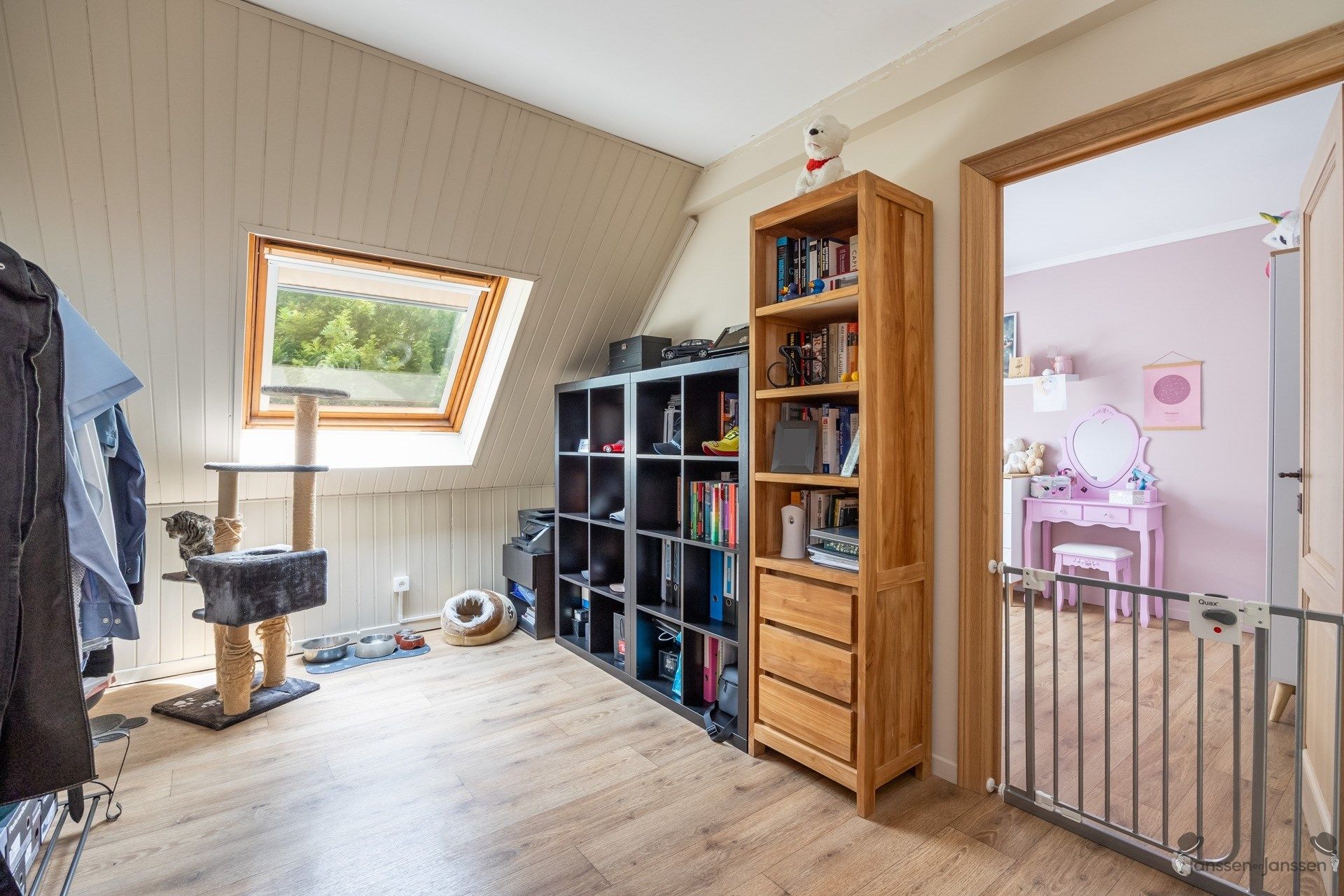 Rustig Gelegen Ruime Villa op 1411m² foto 11
