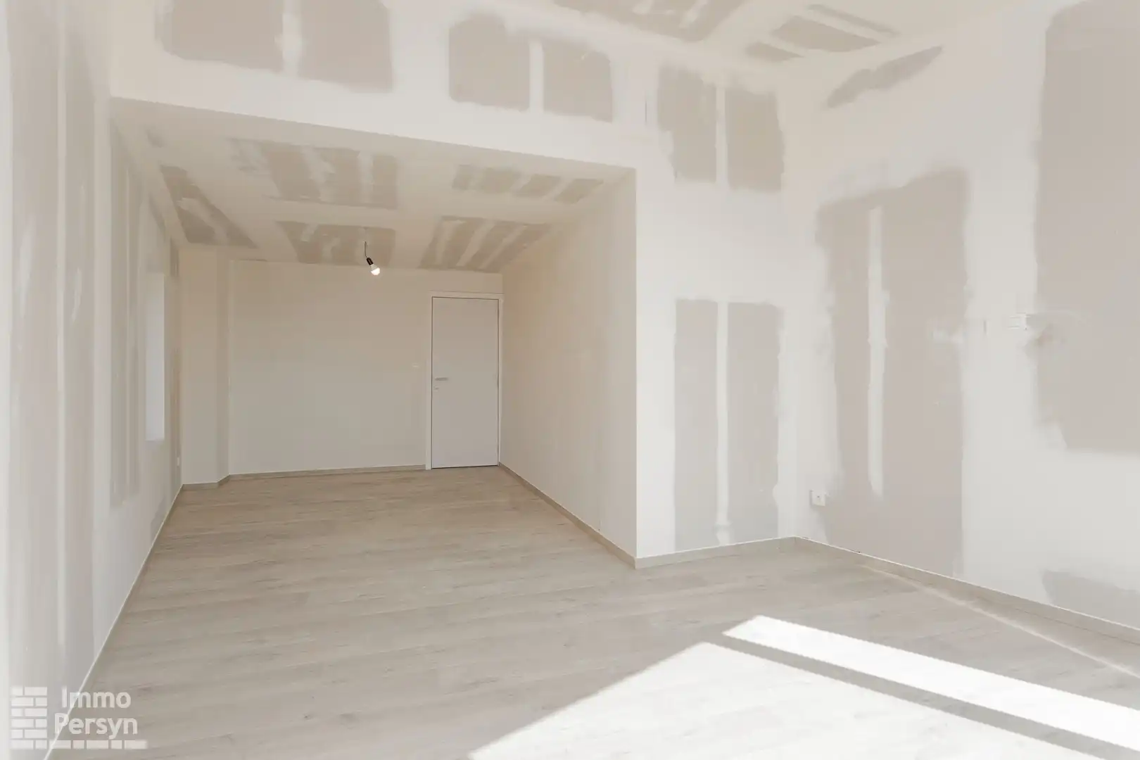 Instapklare halfopen bebouwing met 3 slaapkamers foto 17