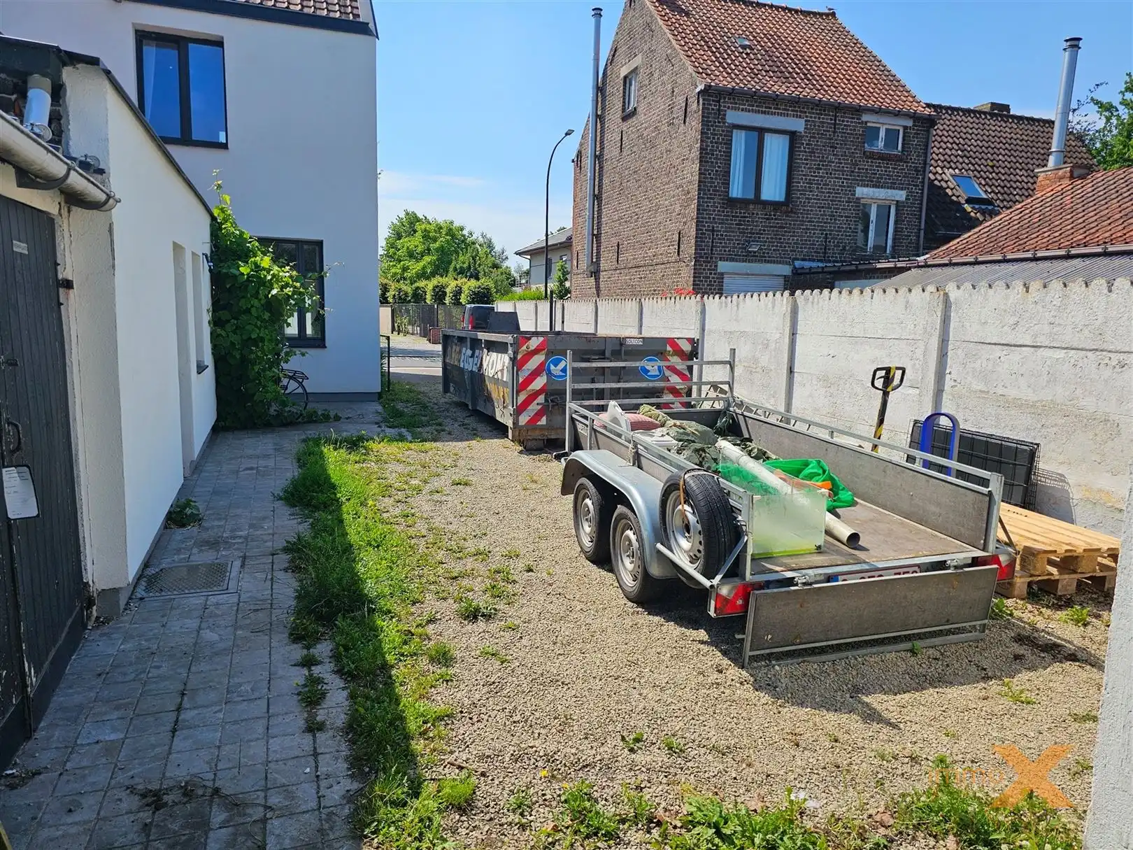 CHARMANTE HALFOPEN BEBOUWING MET GGE EN TUIN foto 30