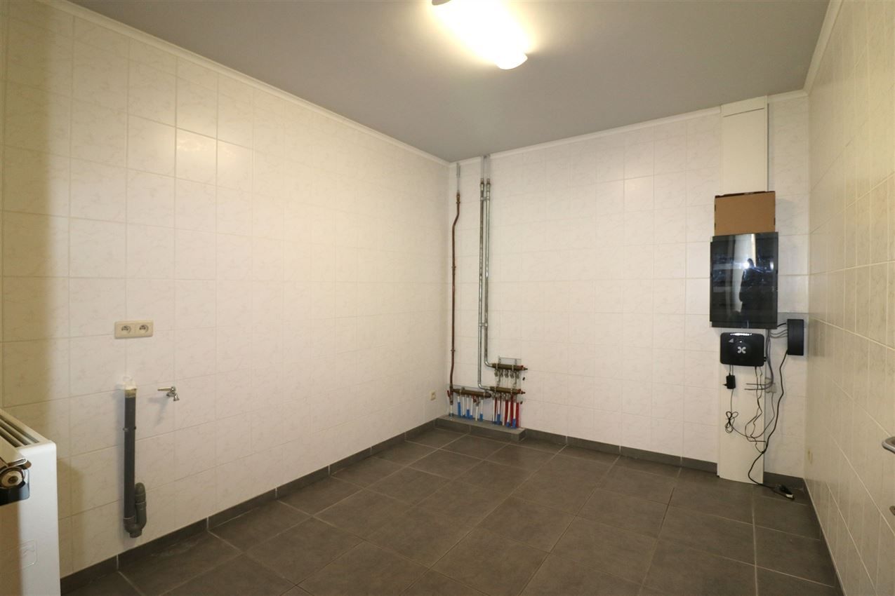 Duplex met groot terras, twee slpk en afgesloten garage foto 24