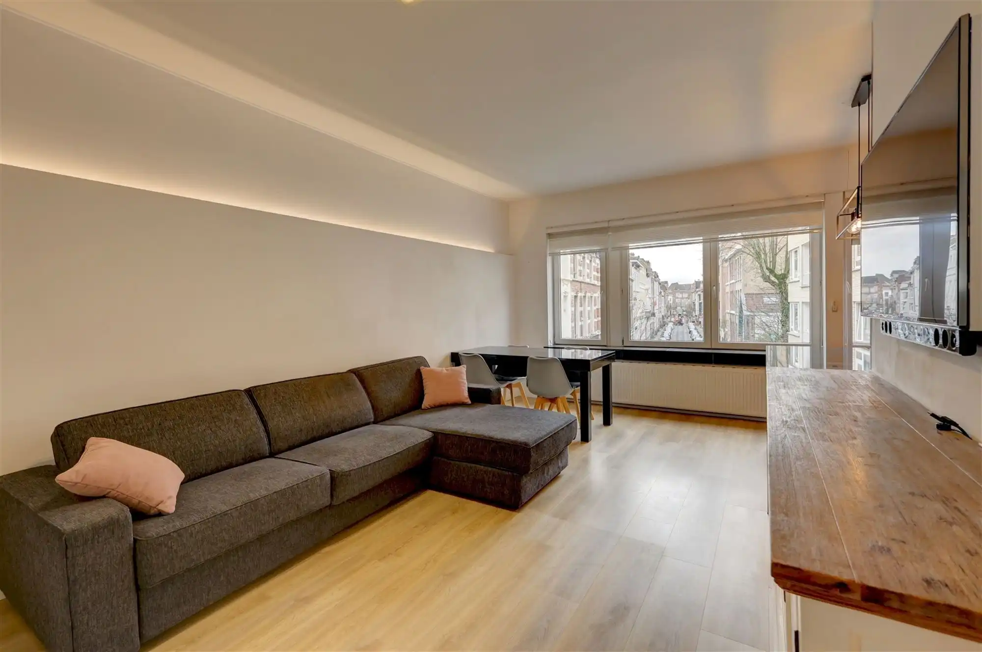 Gemeubeld appartement met ruim terras in centrum Antwerpen foto 2