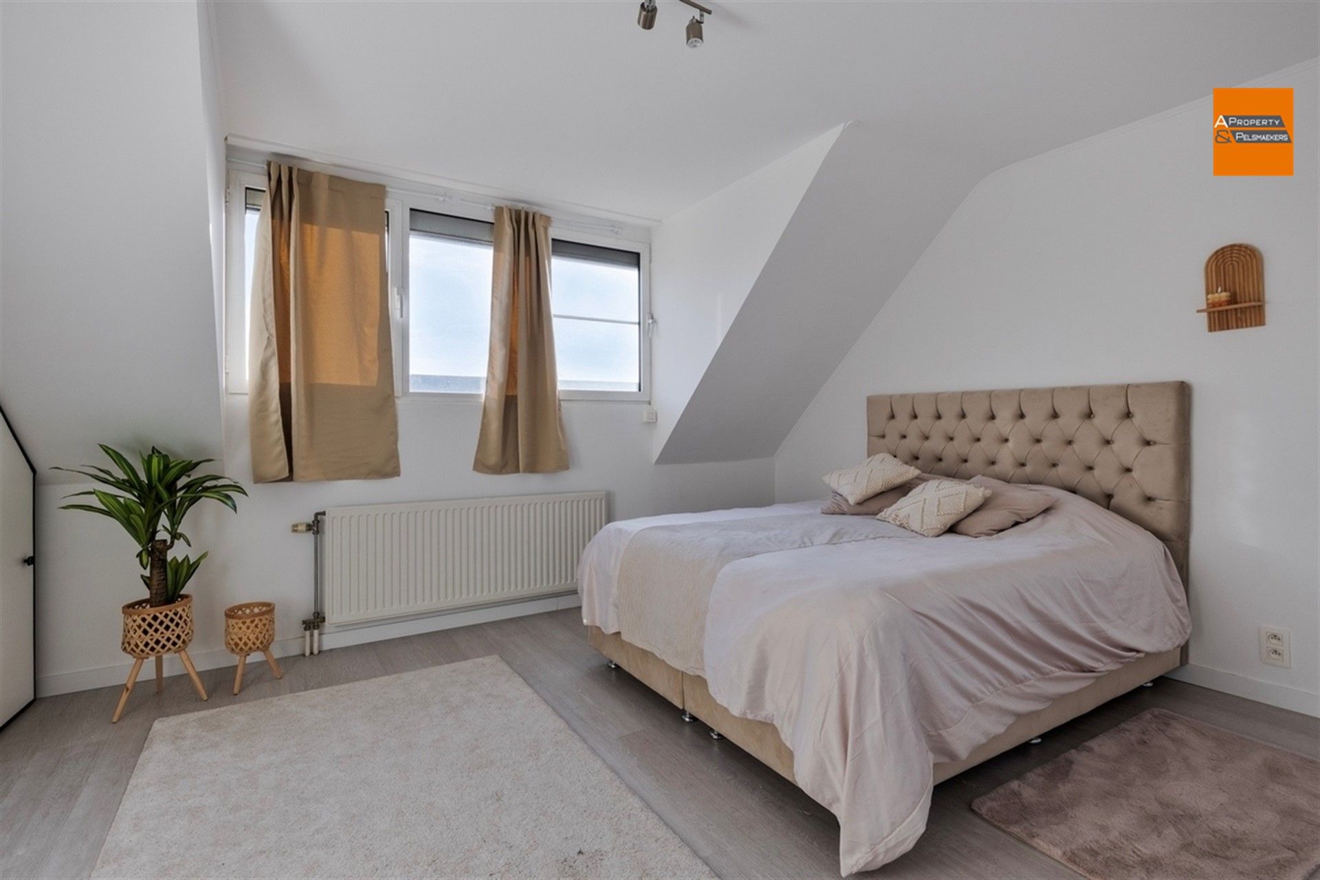 Ruim duplexappartement met 3 slaapkamers foto 13