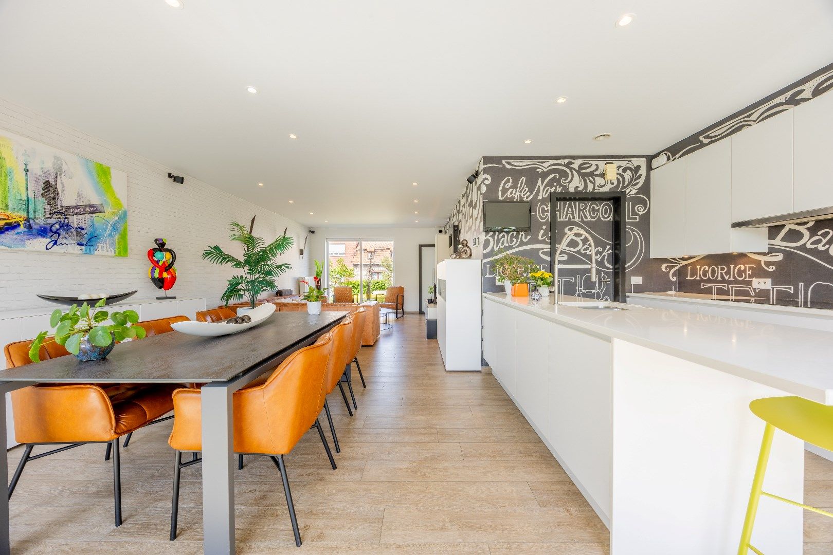 RUIME, KLASSEVOLLE EN ENERGIEZUINIGE WONING  foto 6