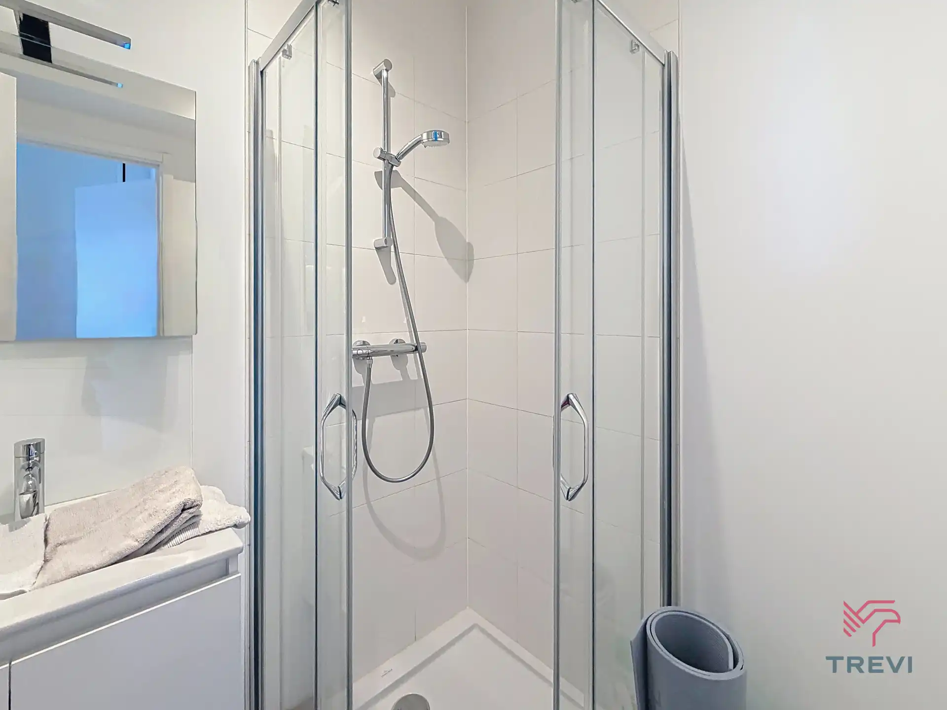 Prachtig appartement met 2 slpks, terras en topuitzicht foto 10