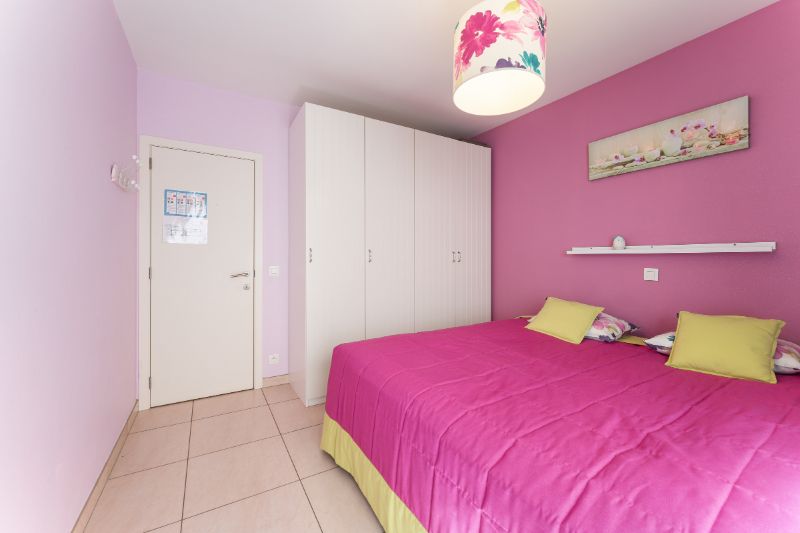 APPARTEMENT OP DE ZEEDIJK IN RECENT GEBOUW foto 11