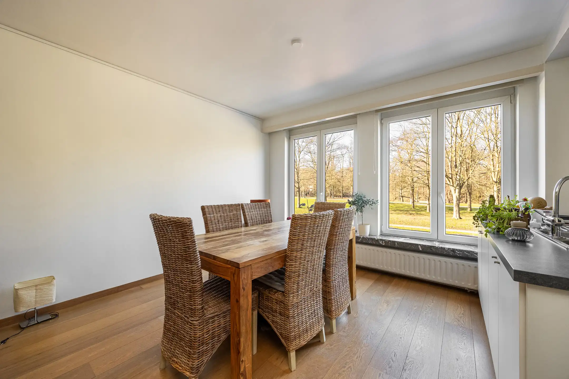 Uniek opbrengsteigendom op top locatie (3 app + 3 parkings) foto 4