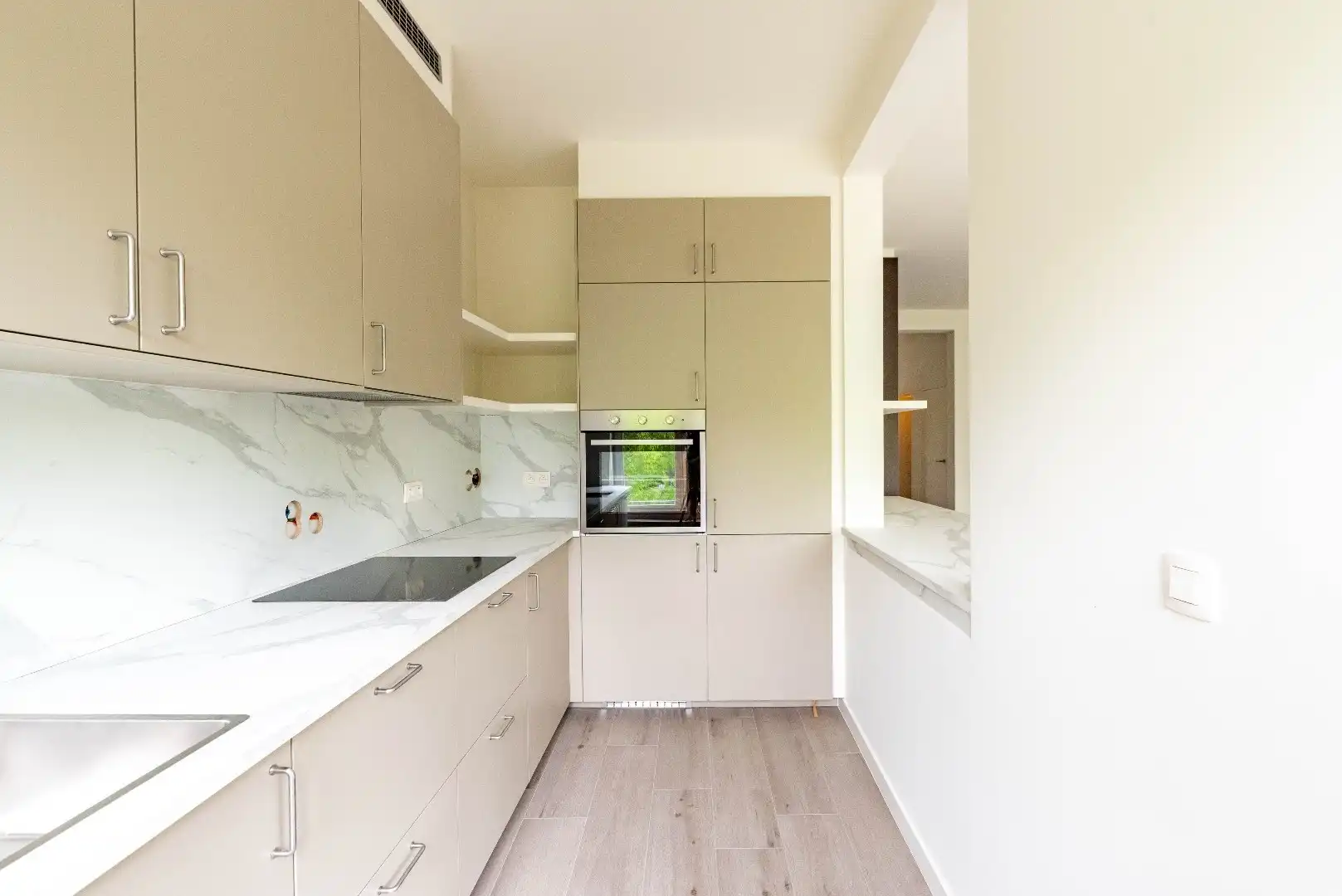 Modern gerenoveerd appartement foto 9