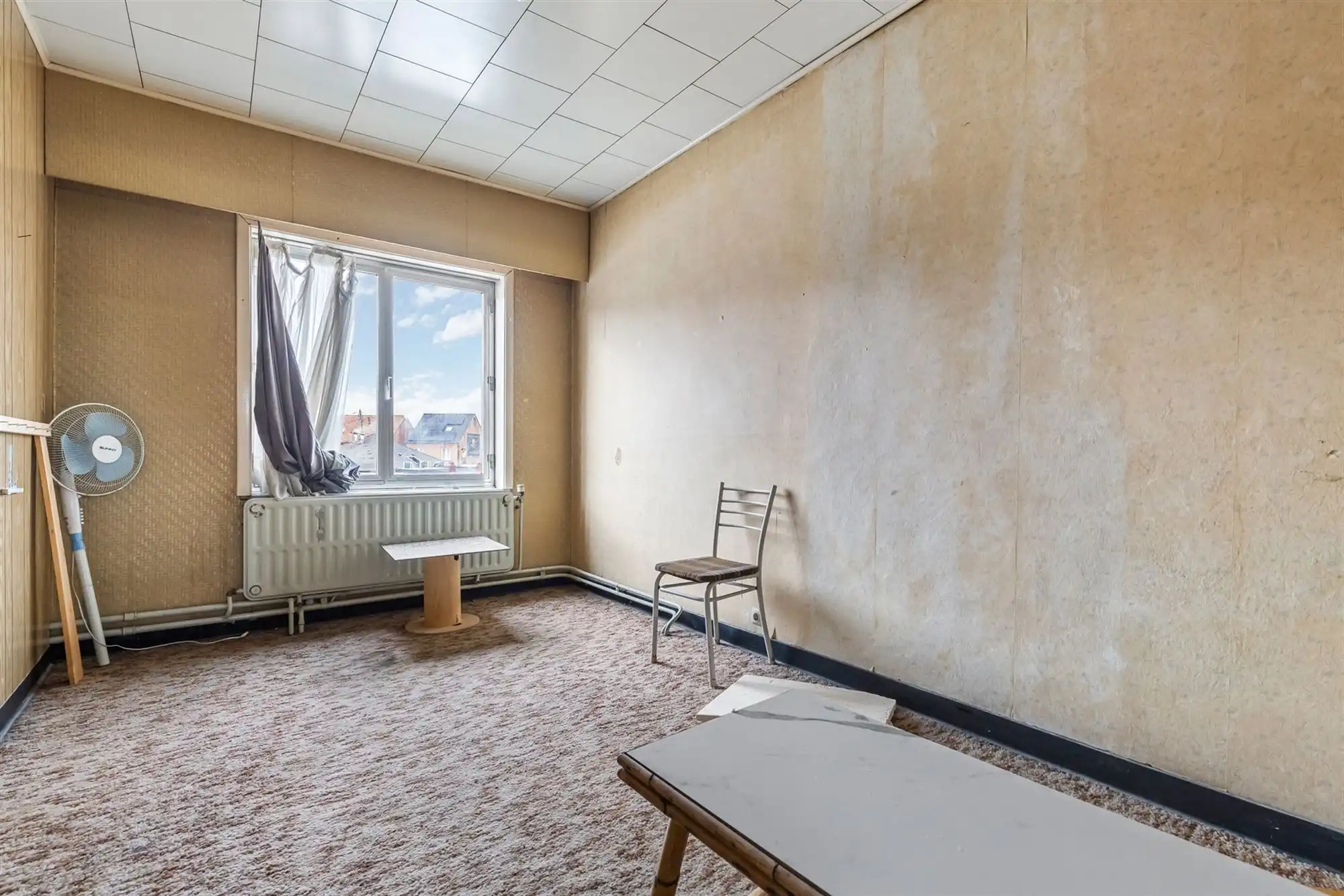 TE RENOVEREN WONING MET TUIN OP CENTRALE LIGGING TE BERINGEN foto 7