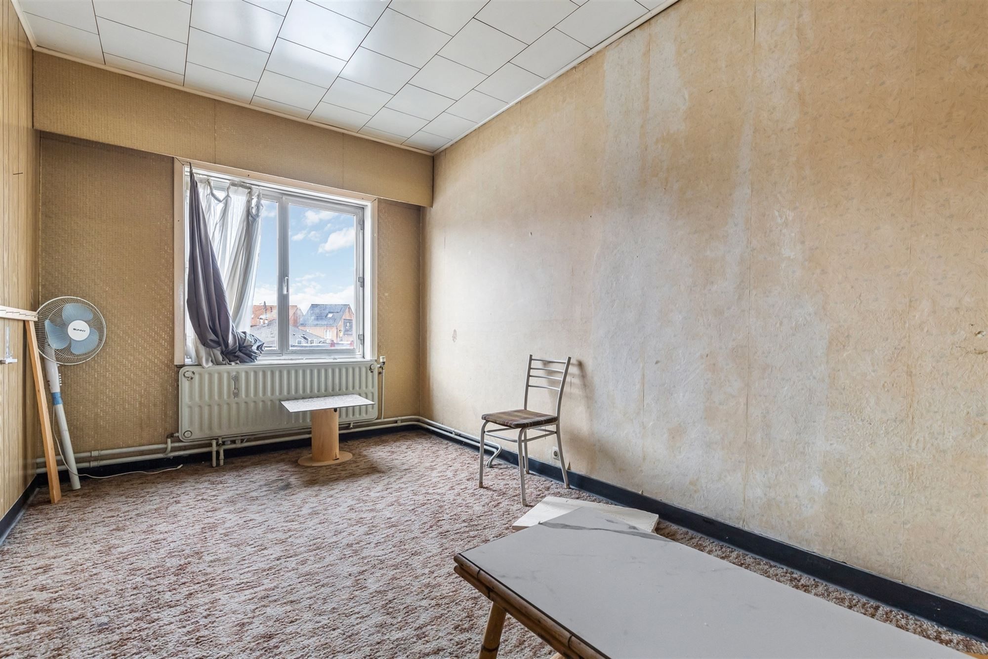 TE RENOVEREN WONING MET TUIN OP CENTRALE LIGGING TE BERINGEN foto 7