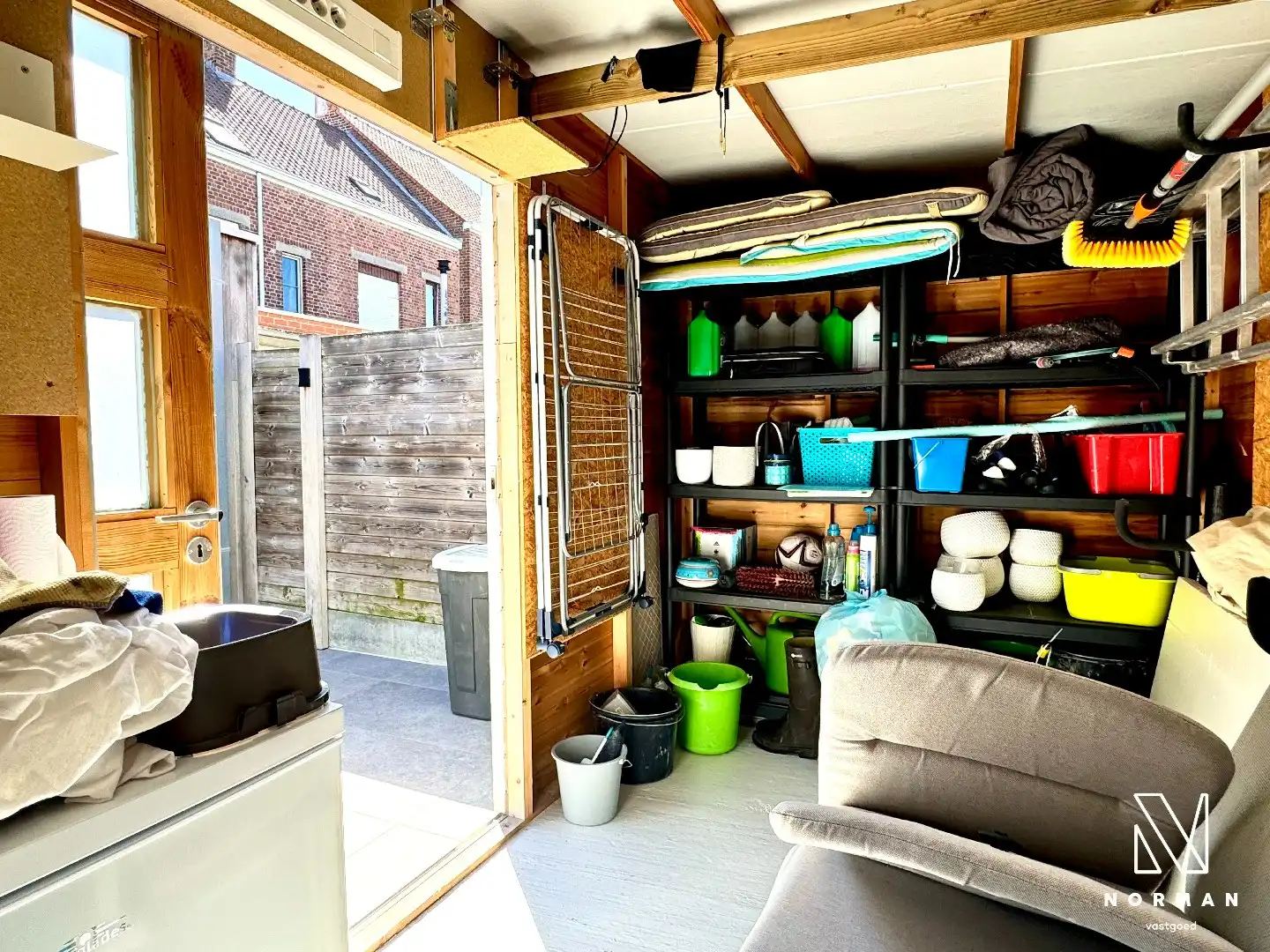 Instapklare, perfect afgewerkte woning met 3 slaapkamers in de mooie Pius X wijk (Kortrijk) foto 14