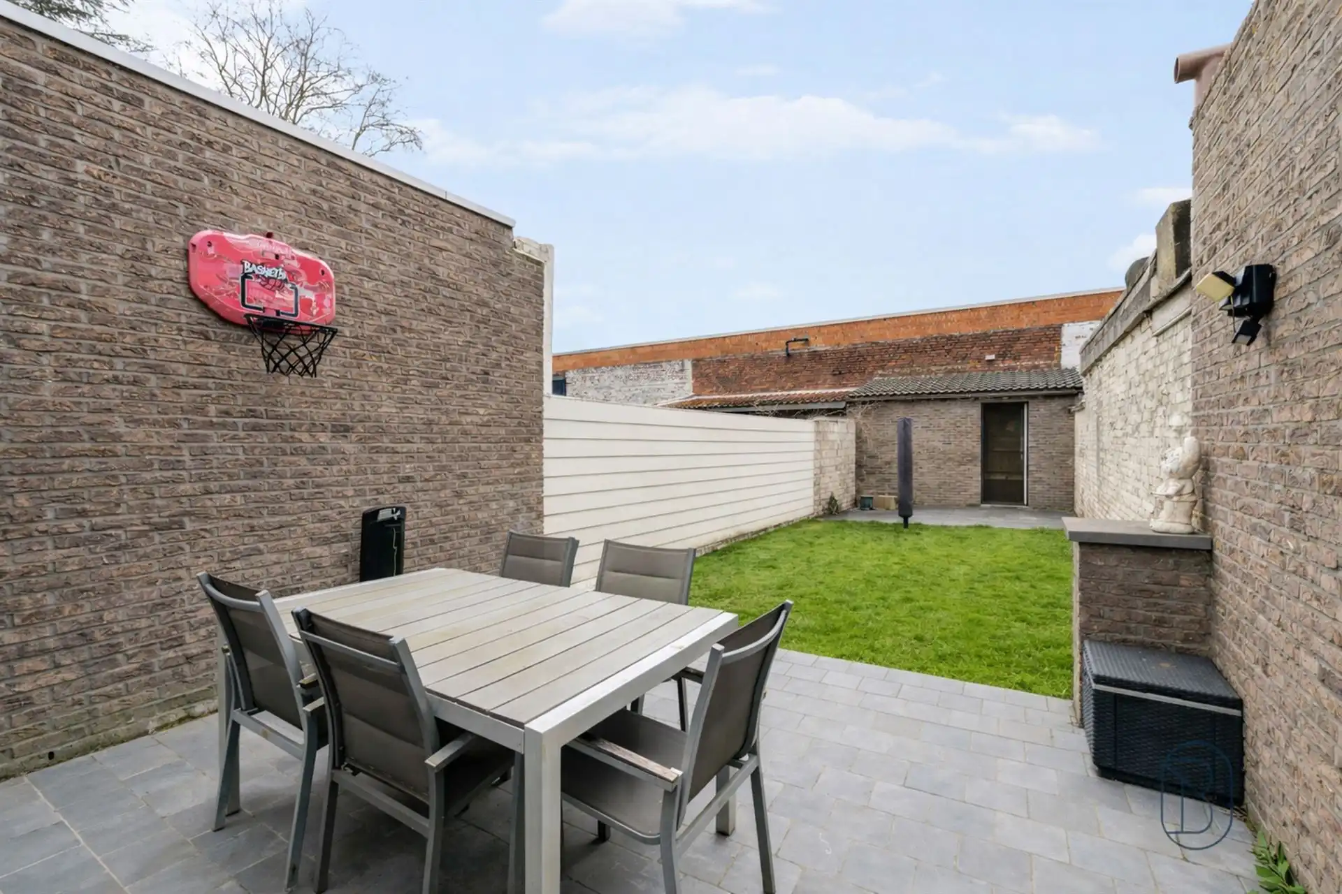 Instapklare karakterwoning met tuin en 4 slpks in Ronse foto 19