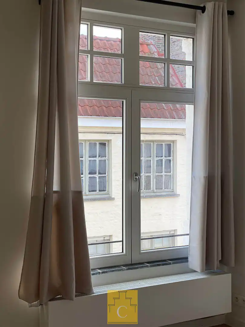 Breedhuis met historische cachet, karaktergevel, patio en fietsenpoortje foto 21