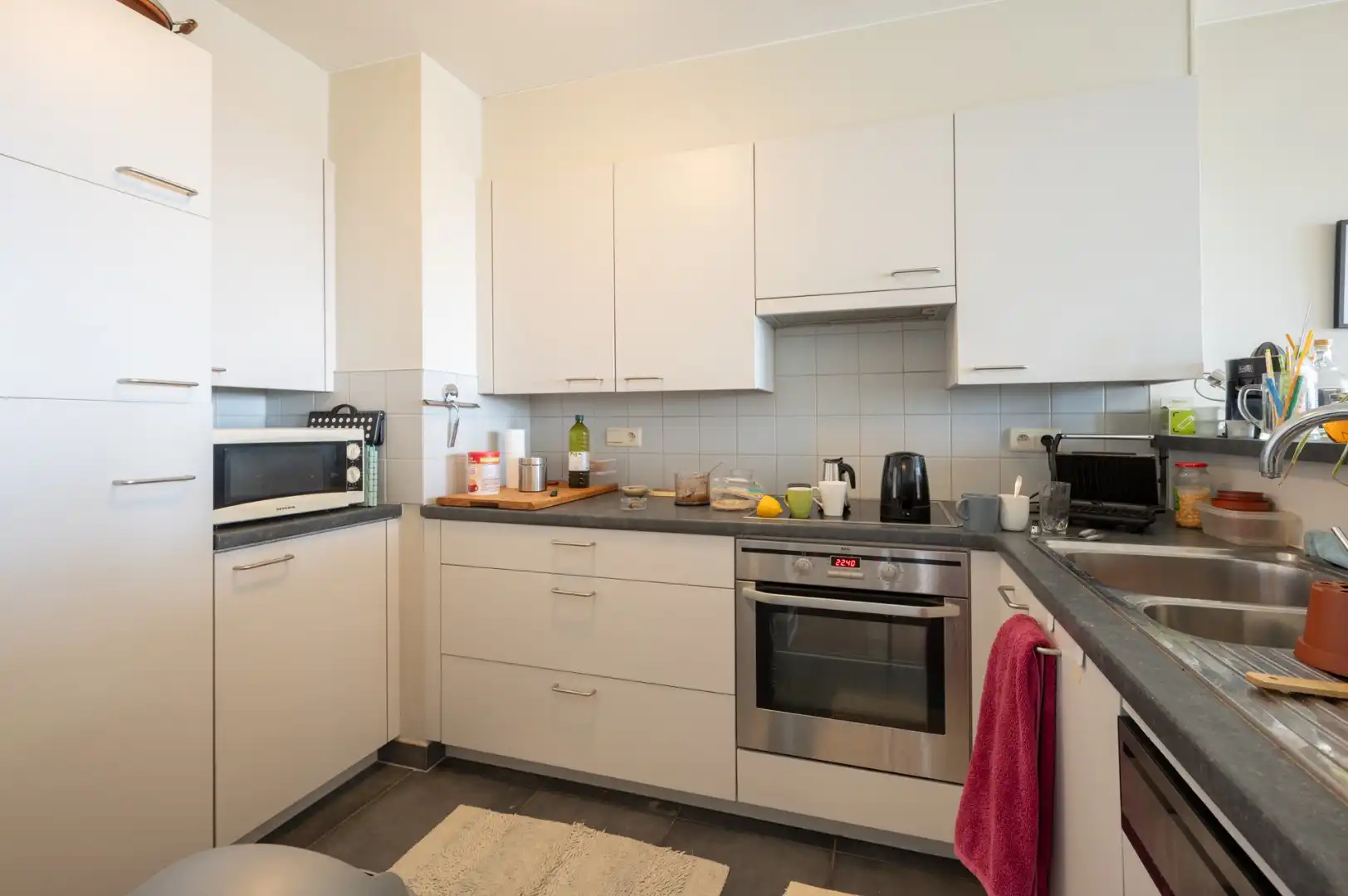 Zonnig appartement met 2 slaapkamers en terras met zicht op de jachthaven foto 4