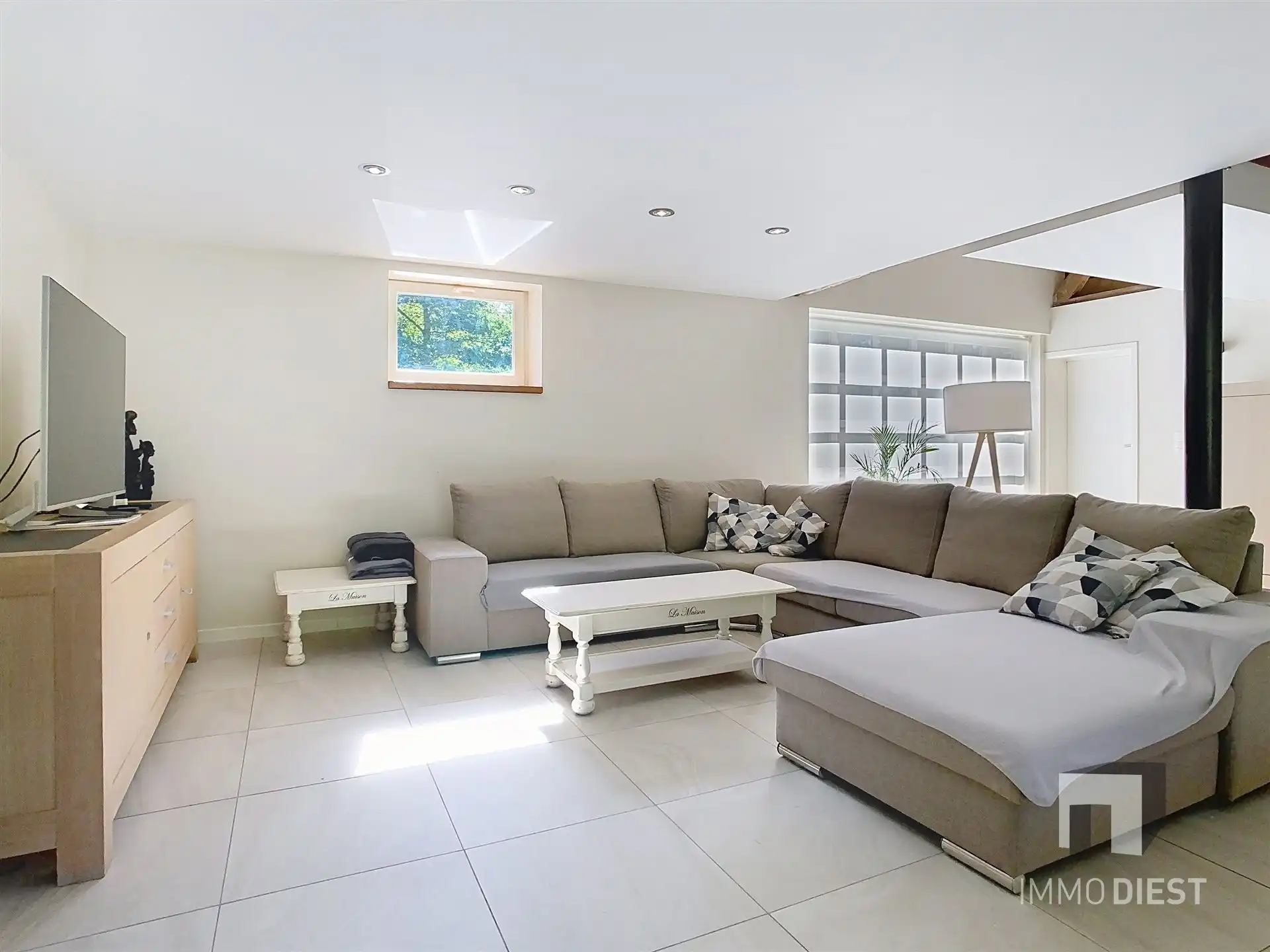 Brasserie - restaurant - feestzaal - privéwoonst foto 12