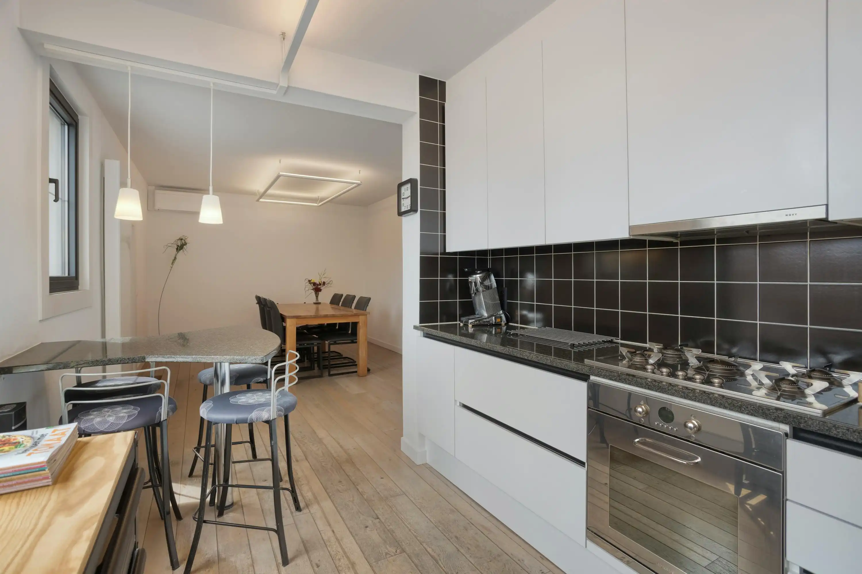 Uniek, ruim duplex appartement in het hart van Geel te koop foto 4