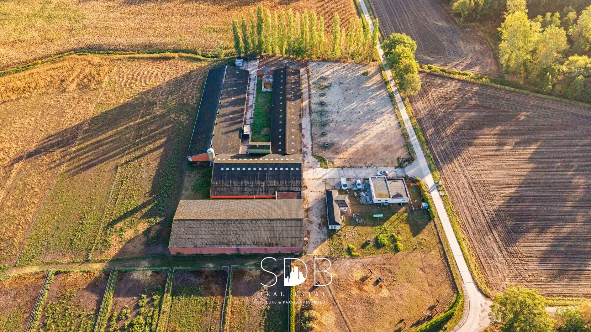 Boerderij met paardenfaciliteiten en graslanden op 14.490m² foto 37