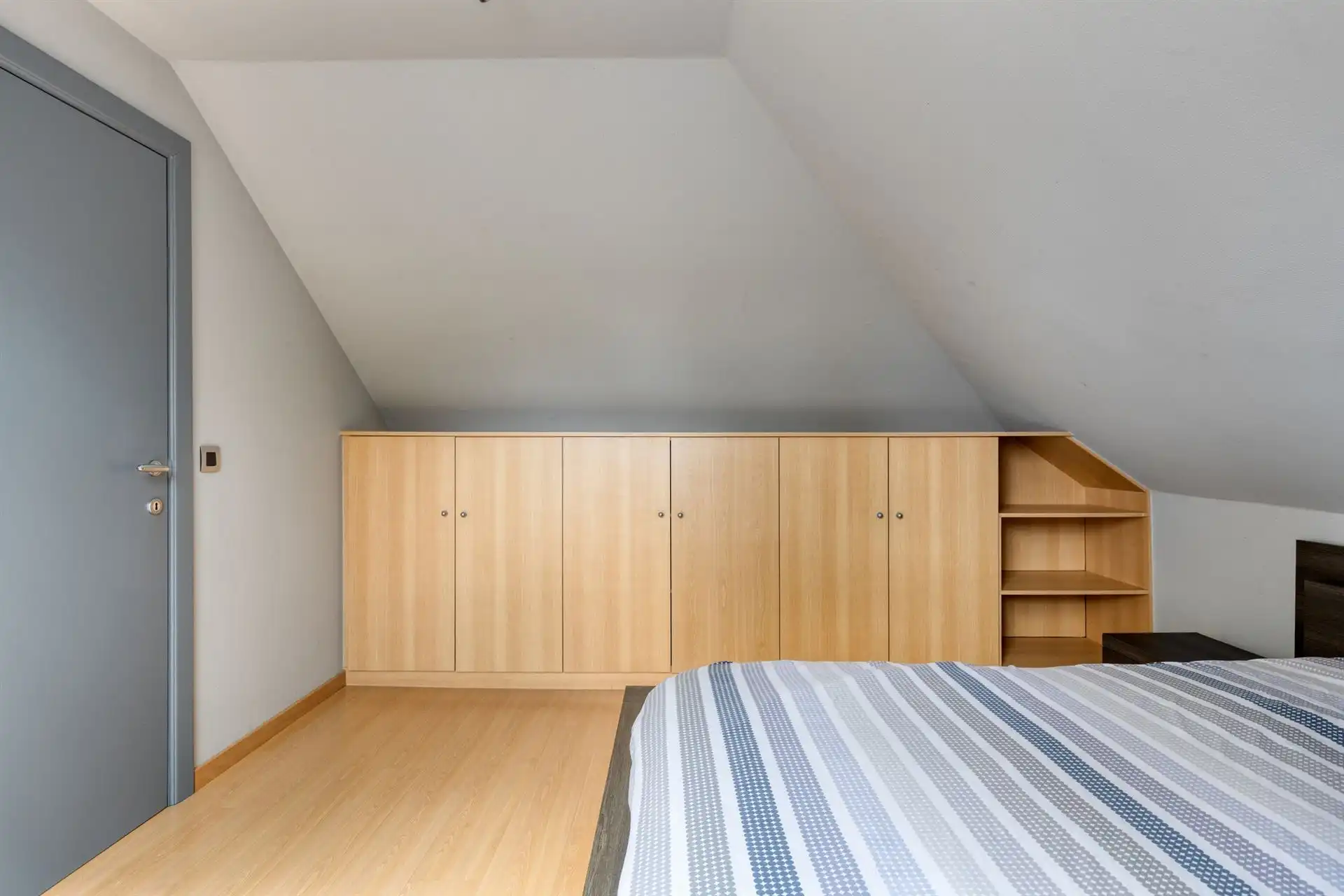 Charmante villa van 424 m² met 4 slpks, royale garage en tuin! foto 19