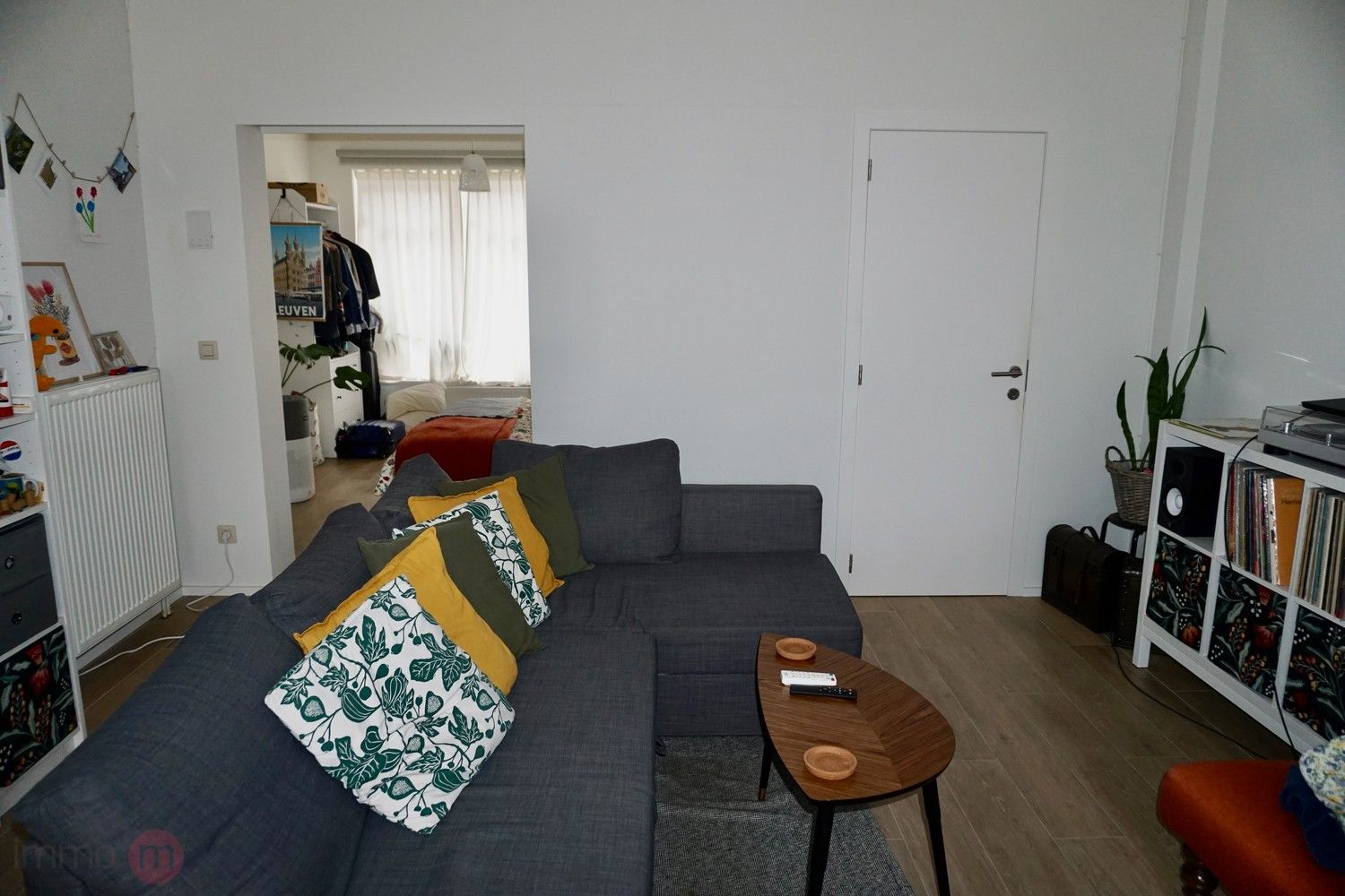 Gerenoveerd 1 slaapkamer appartement met groot terras/binnenkoer en garage. foto 8