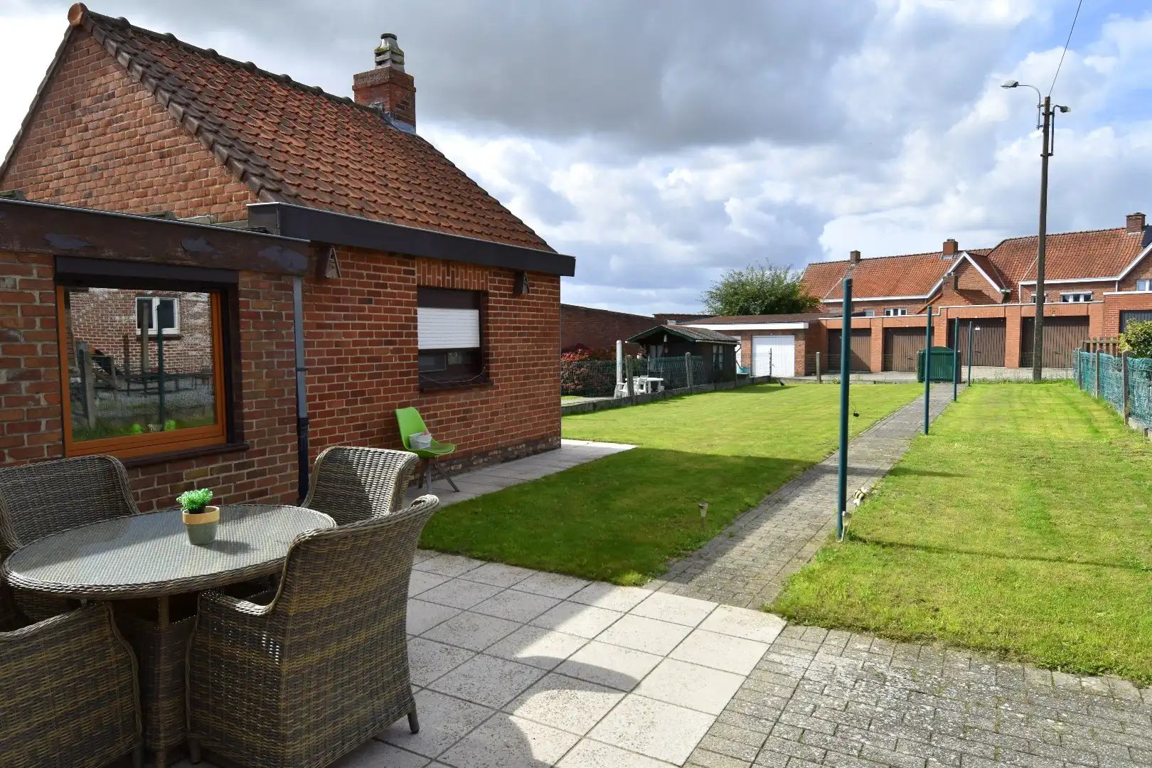 Halfopen bebouwing met 3 slaapkamers en zonnige tuin te koop in Bellegem foto 10