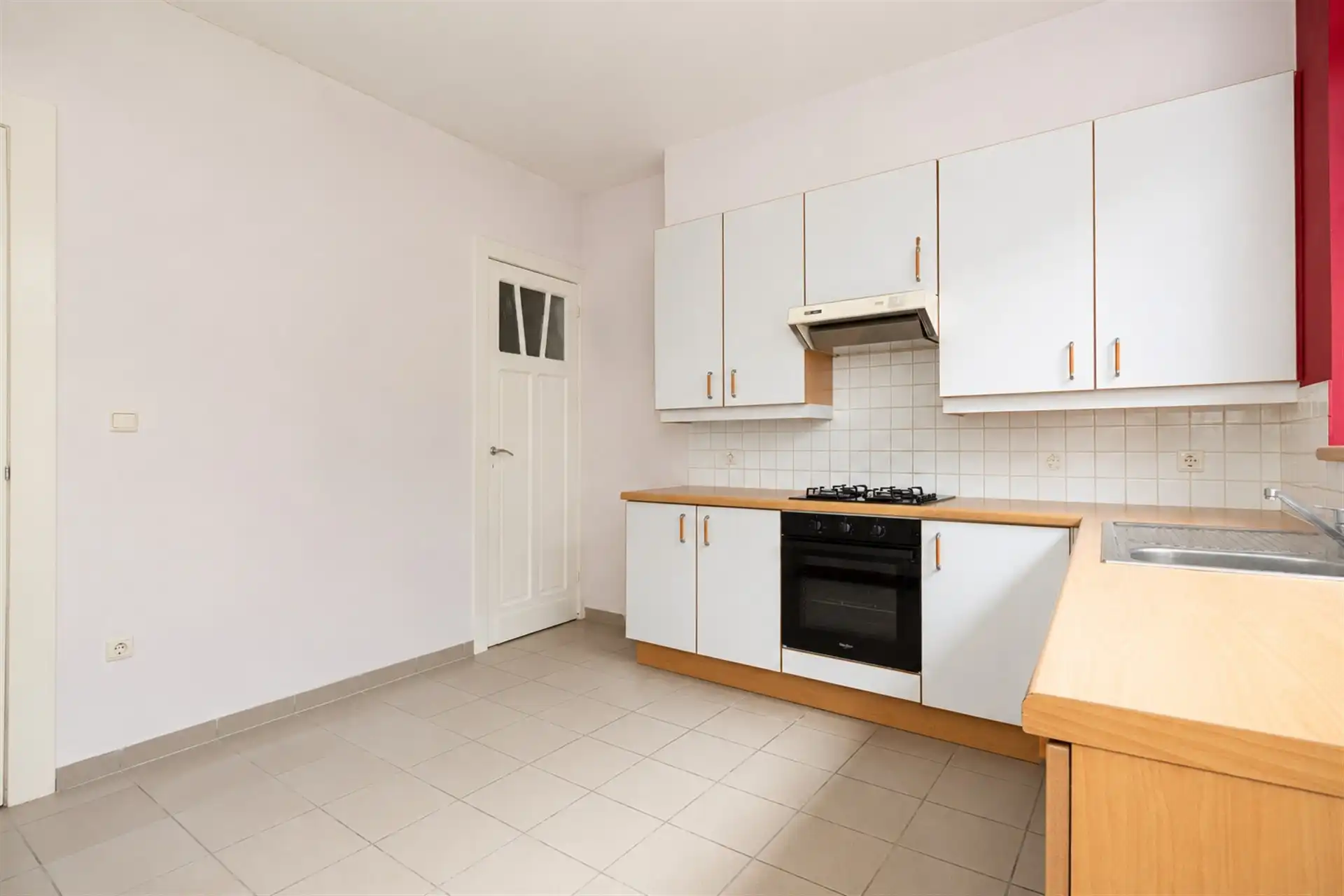 Uitstekend gelegen starterswoning met 2 tot mogelijks 3 slaapkamers en tuin foto 3