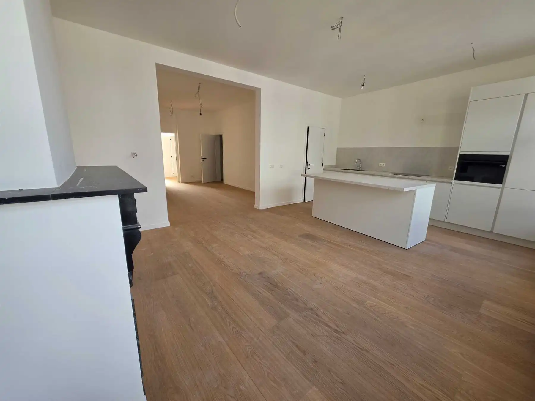 Volledig gerenoveerd appartement met 2 slaapkamers nabij Zurenborg foto 4