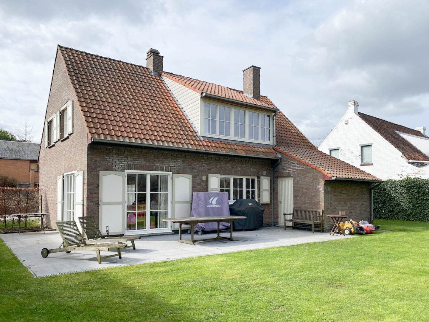 VILLA met 4 kamers en garage 1640 SINT-GENESIUS-RODE foto 2