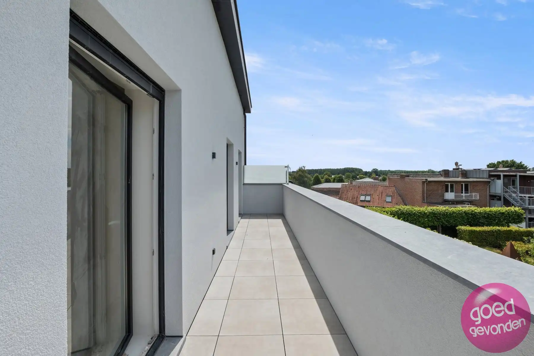 NIEUW APP - 1of2 SLK - TERRAS - KELDER - CENTRUM - GEEN BTW foto 19