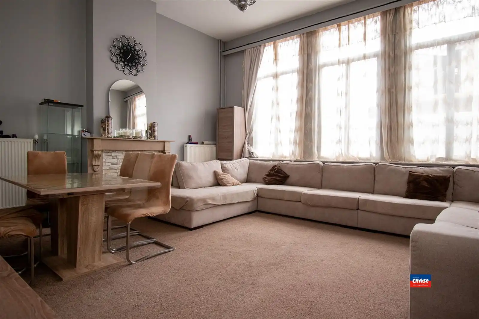 Ruime tweewoonst met mogelijk 9 slaapkamers en tuin foto 18