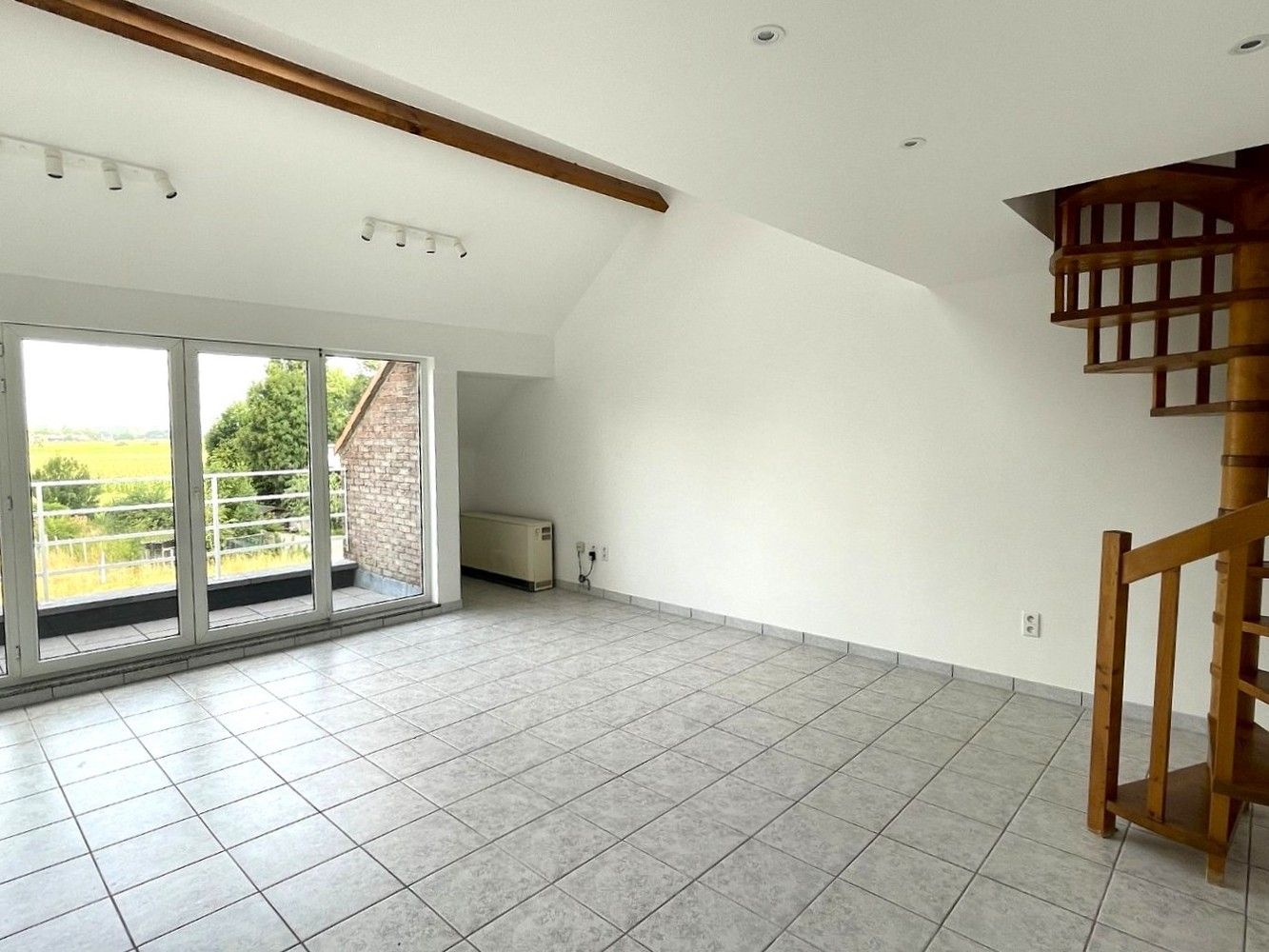 Ruim en lichtrijk duplex appartement met grote inpandige garage in Rotselaar foto 4