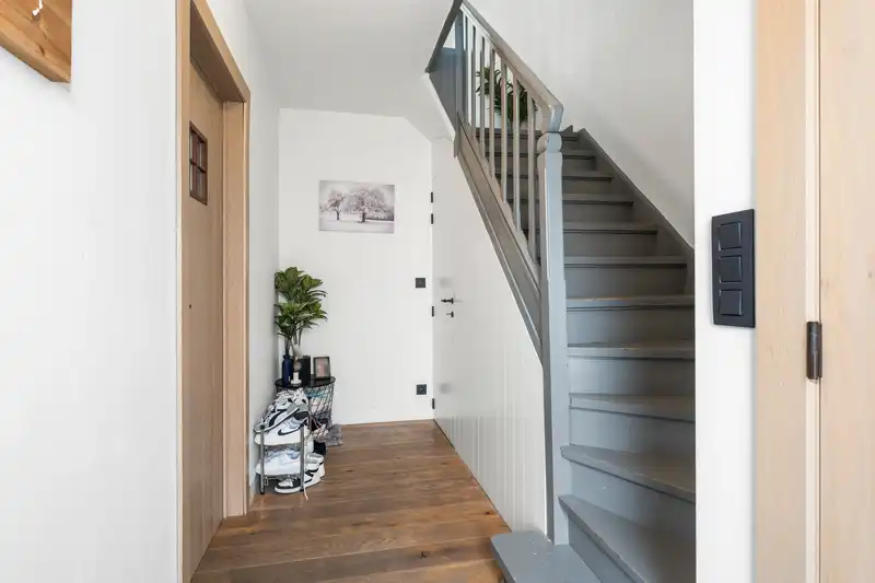 Roeselare : Instapklare, volledig gerenoveerde woning met zonnige tuin aan de rand van de stad (opp 241 m²) foto 6