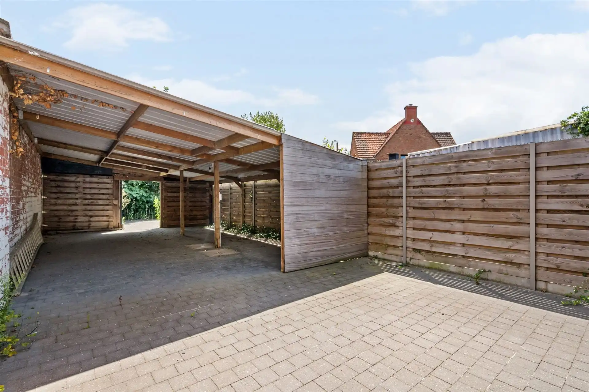 Grote HOB met garage + atelier, en 5 SLK.  foto 4