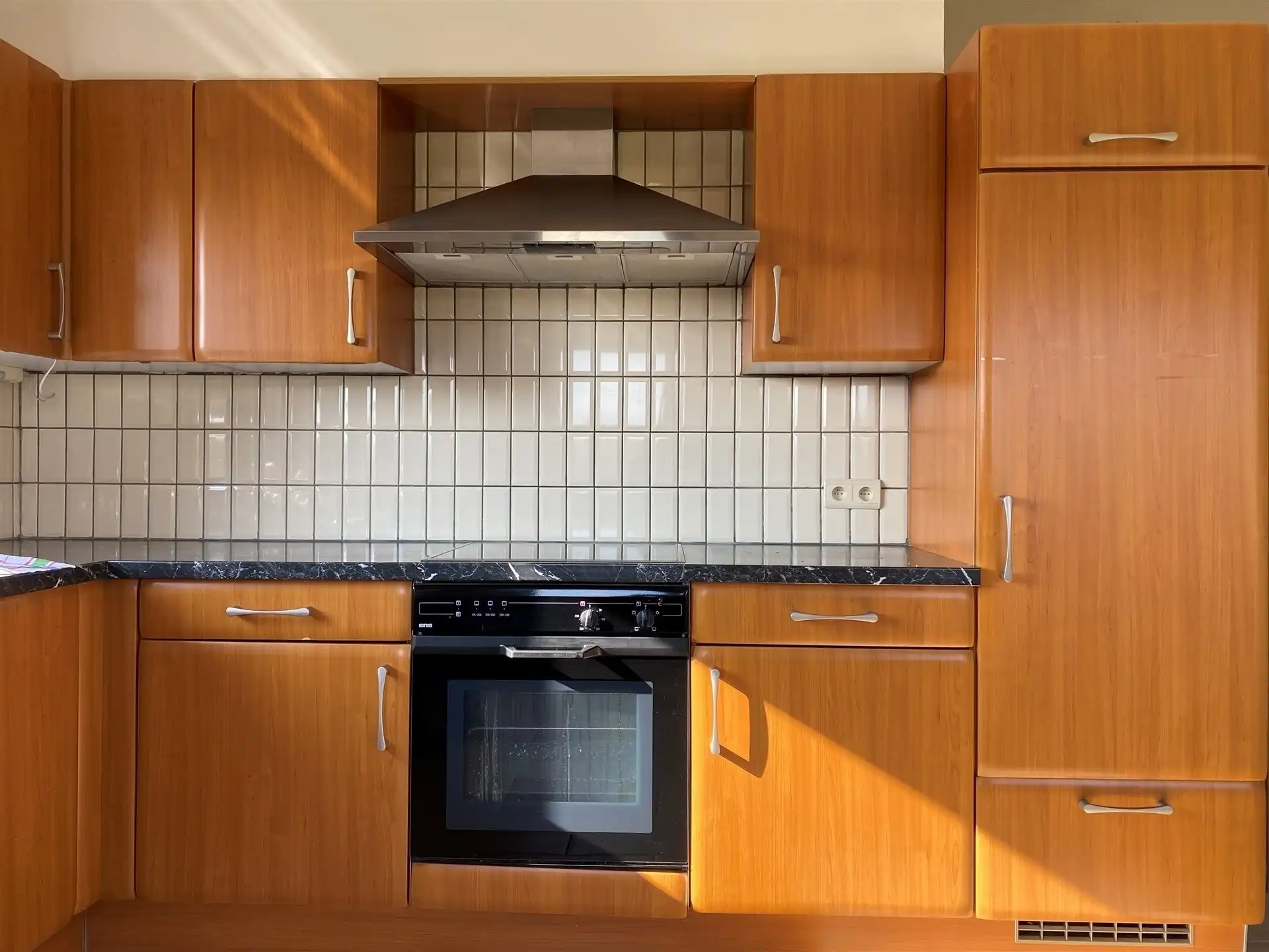 Halfopen woning met 4 slaapkamers en 2 badkamers. foto 8