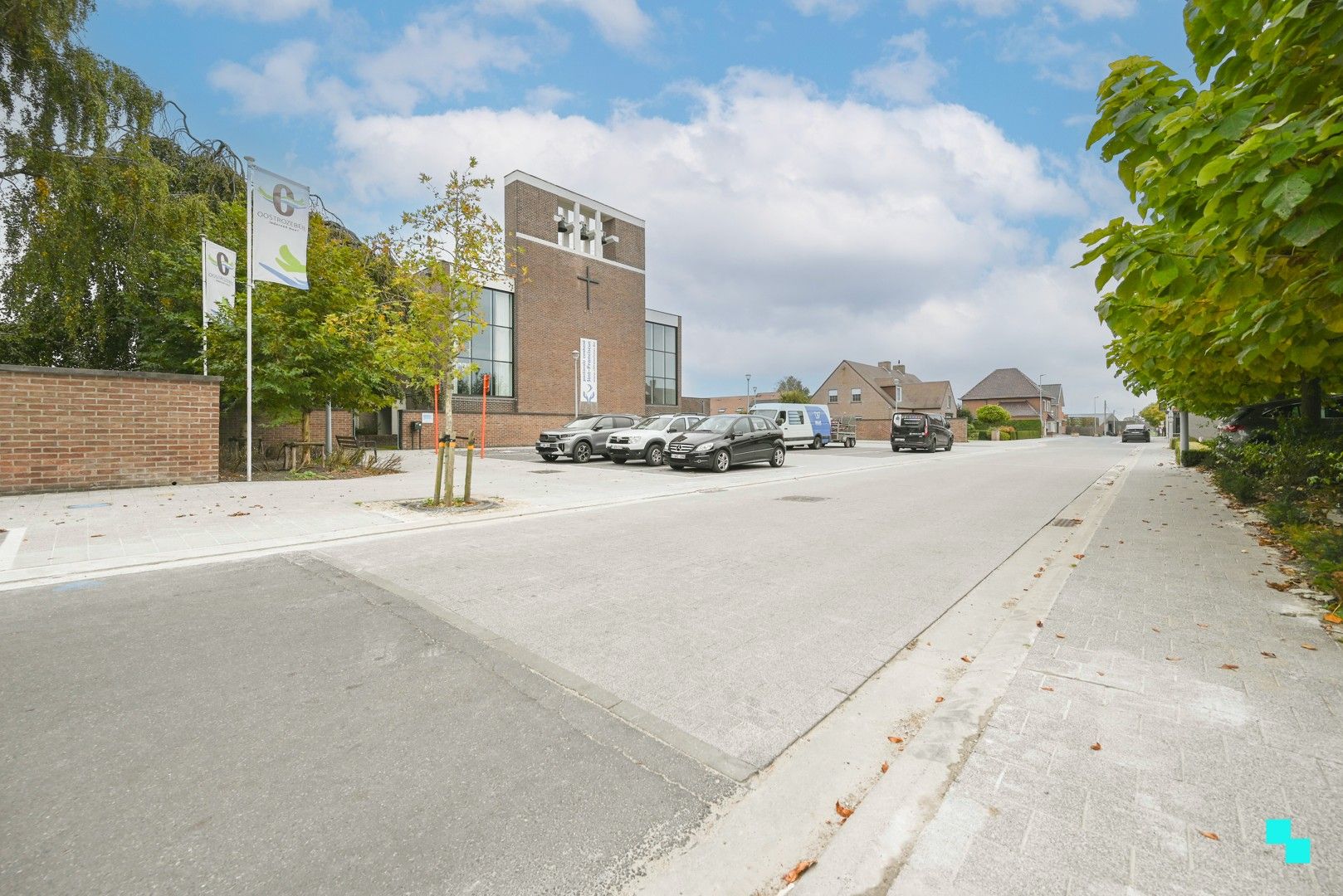 Halfopen nieuwbouwwoning met landelijke verzichten foto 21