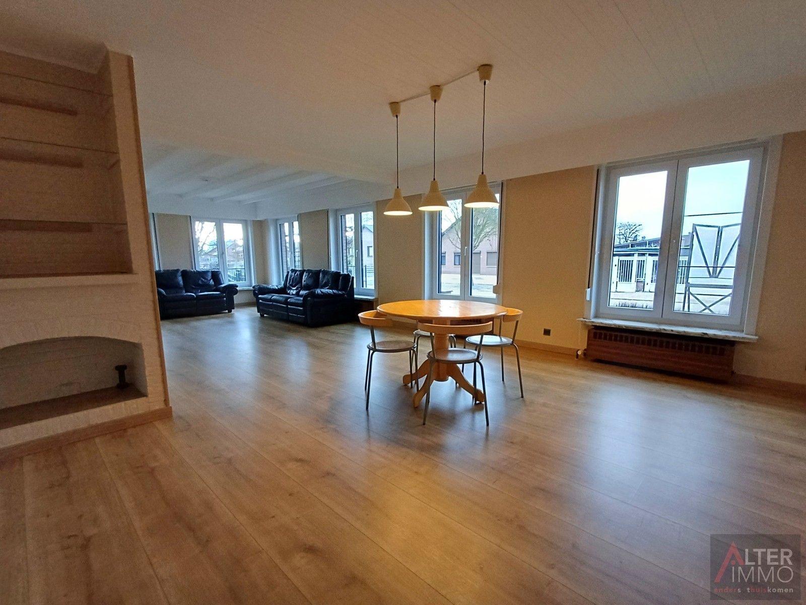 Instapklare woning, 3/4 slpks, ruime zolder en royale garage! foto 9