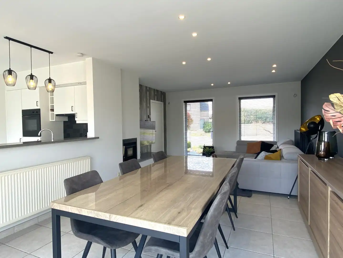 INSTAPKLARE WONING MET 3 SLPKS EN TUIN IN RUSTIGE WOONWIJK foto 3