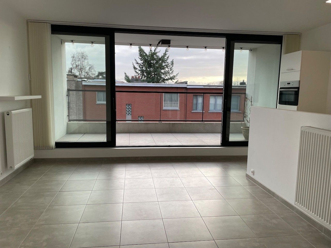 Recent energiezuinig appartement op de 2de verdieping foto 2