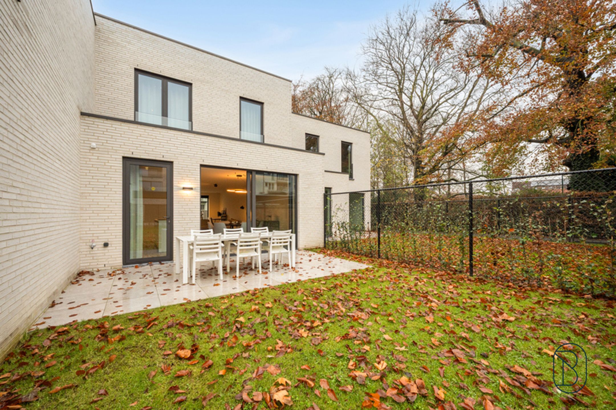 Kwalitatief afgewerkte nieuwbouw met 3 slk, E-peil 0.  foto 10