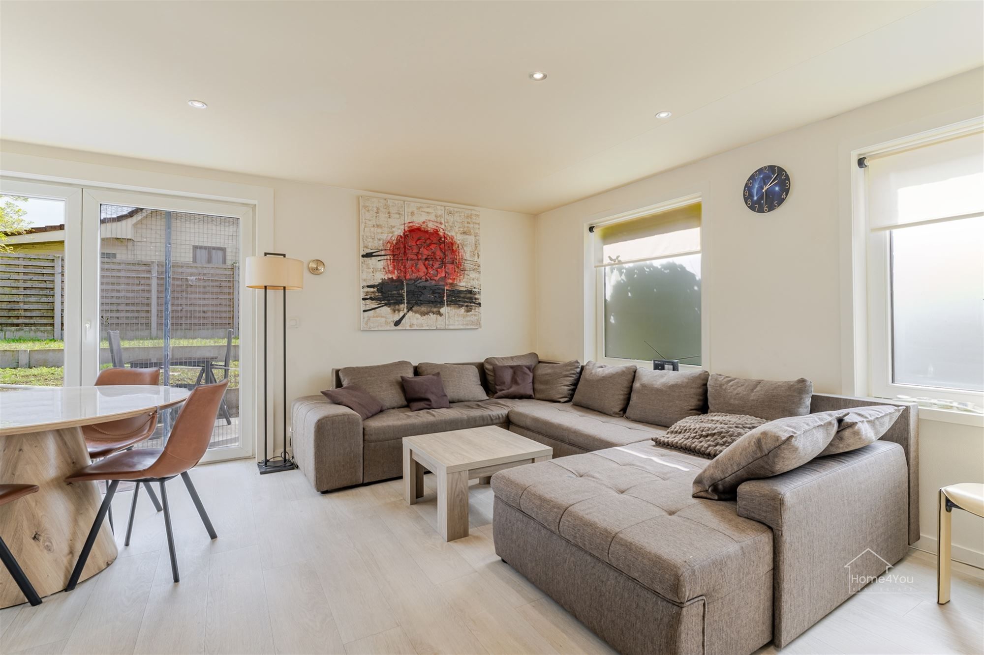 Instapklare en energiezuinige woning met mooie tuin. foto 2