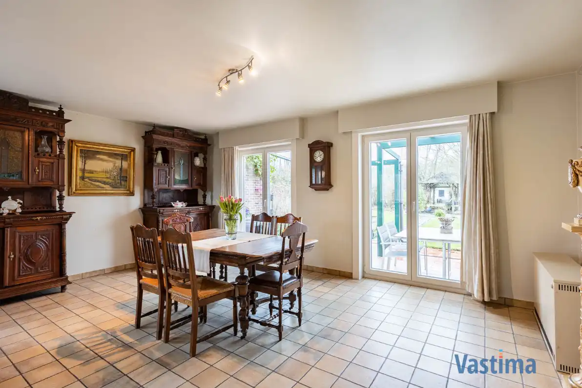 Ruimte, rust en comfort voor het hele gezin in het hart van Baardegem foto 4