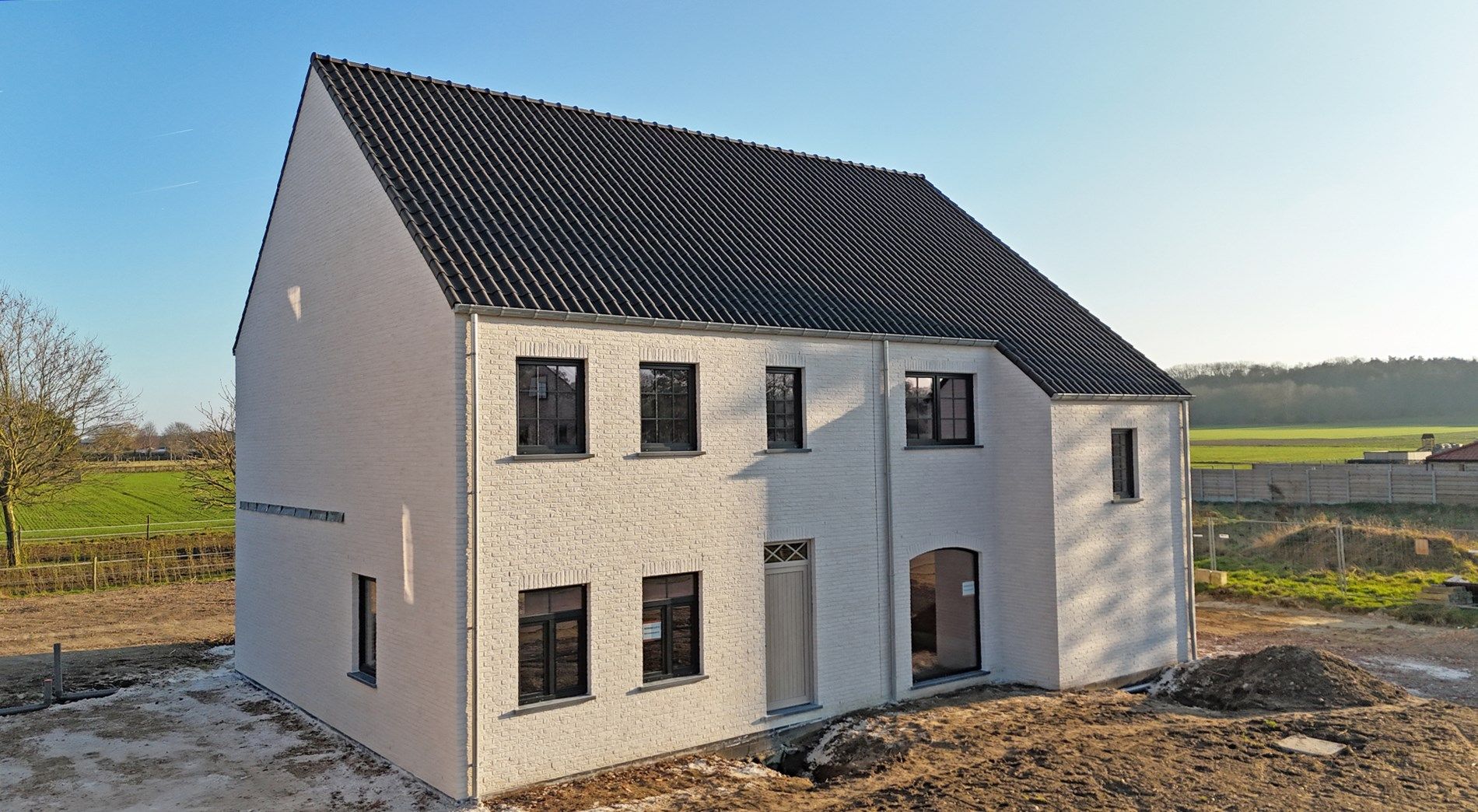 Halfvrijstaande woning in landelijke stijl op 3 a 70 ca (lot 5) (IN OPTIE). foto 2