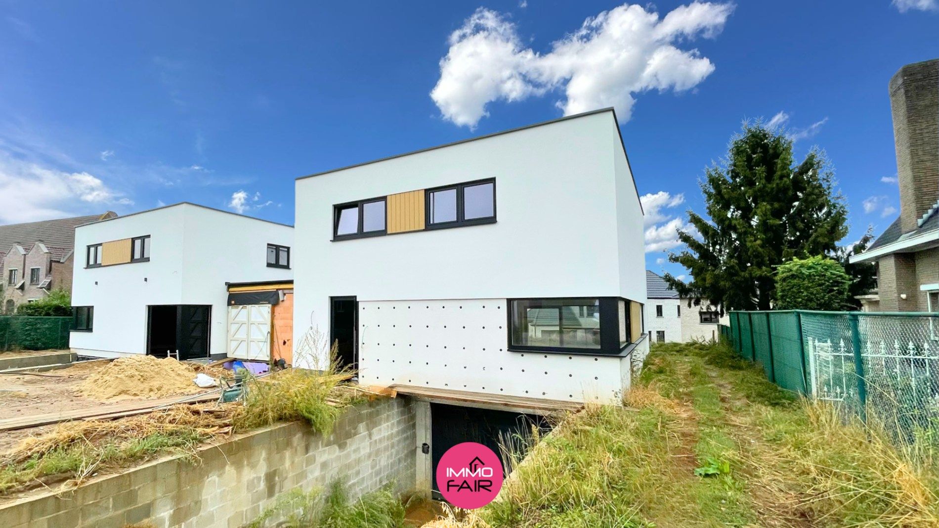 Energiezuinige nieuwbouwwoning vlakbij Maastricht onder registratierechten foto {{pictureIndex}}