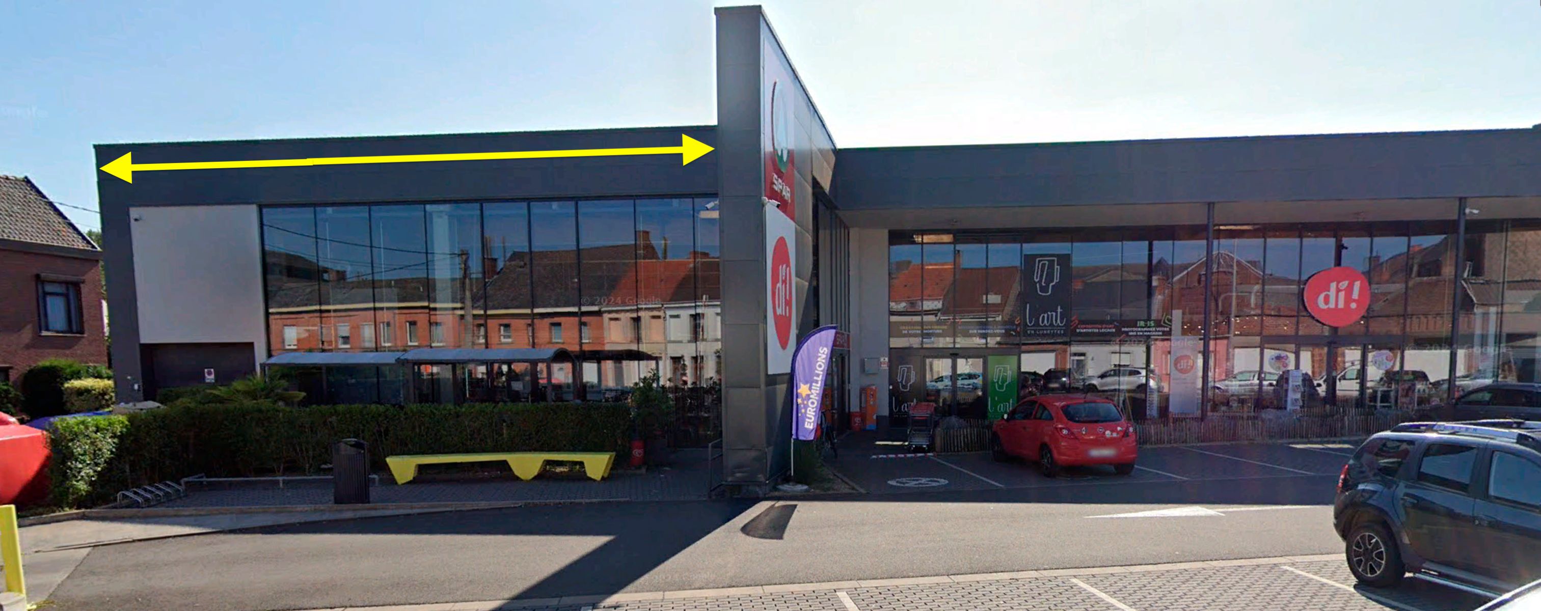 Commercieel gelijkvloers te huur in het centrum van Péruwelz. foto {{pictureIndex}}