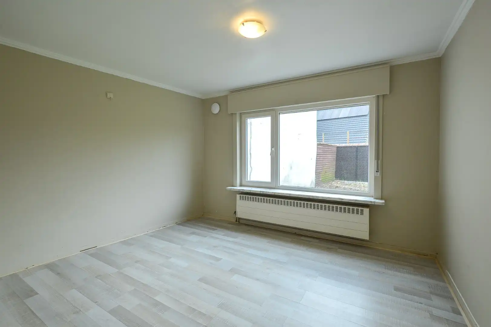 Interessante opbrengsteigendom met 5 volledig verhuurde appartementen in het centrum van Oudenburg foto 7