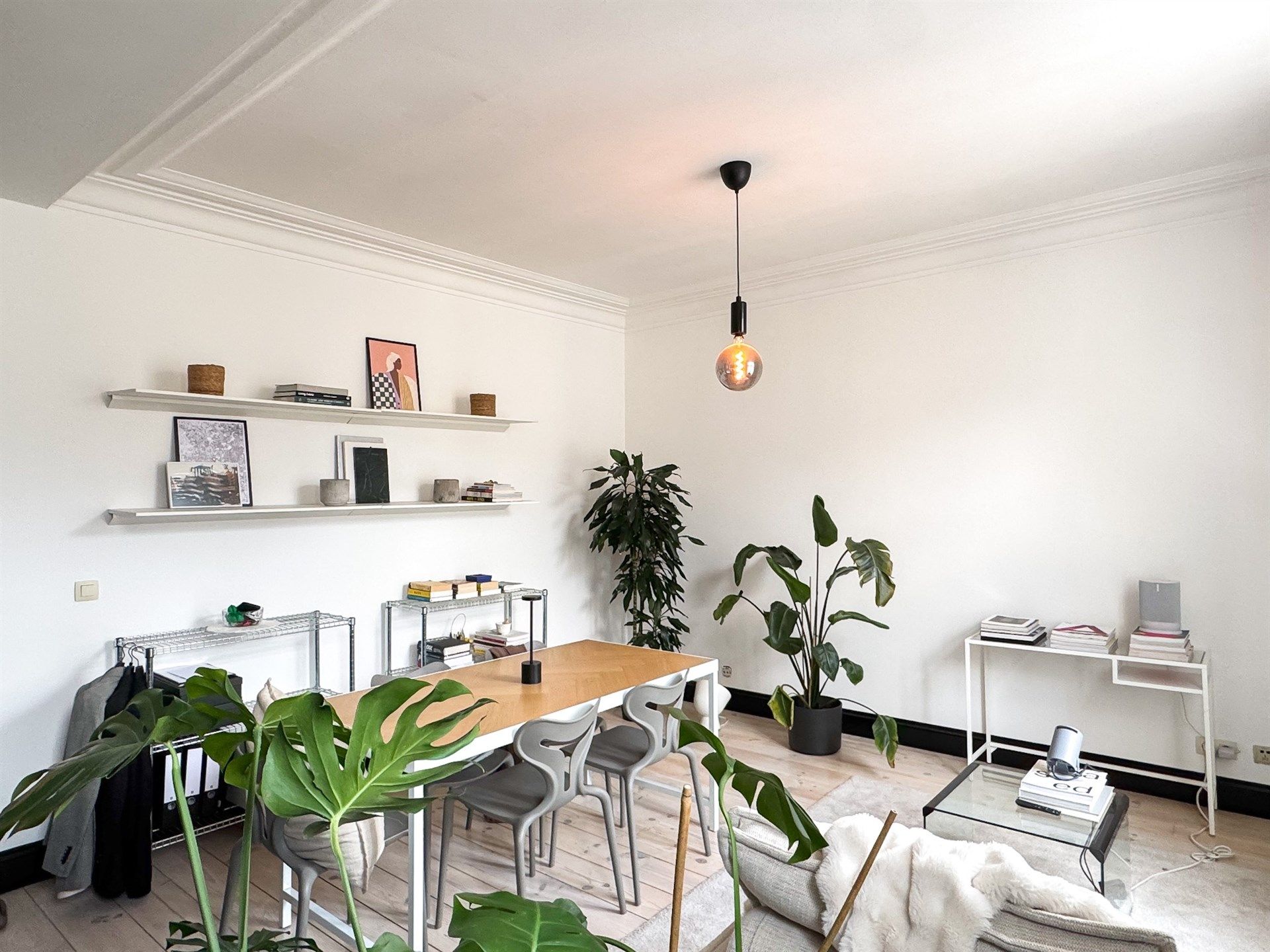 Fijn appartement met 1 slaapkamer en open keuken foto {{pictureIndex}}