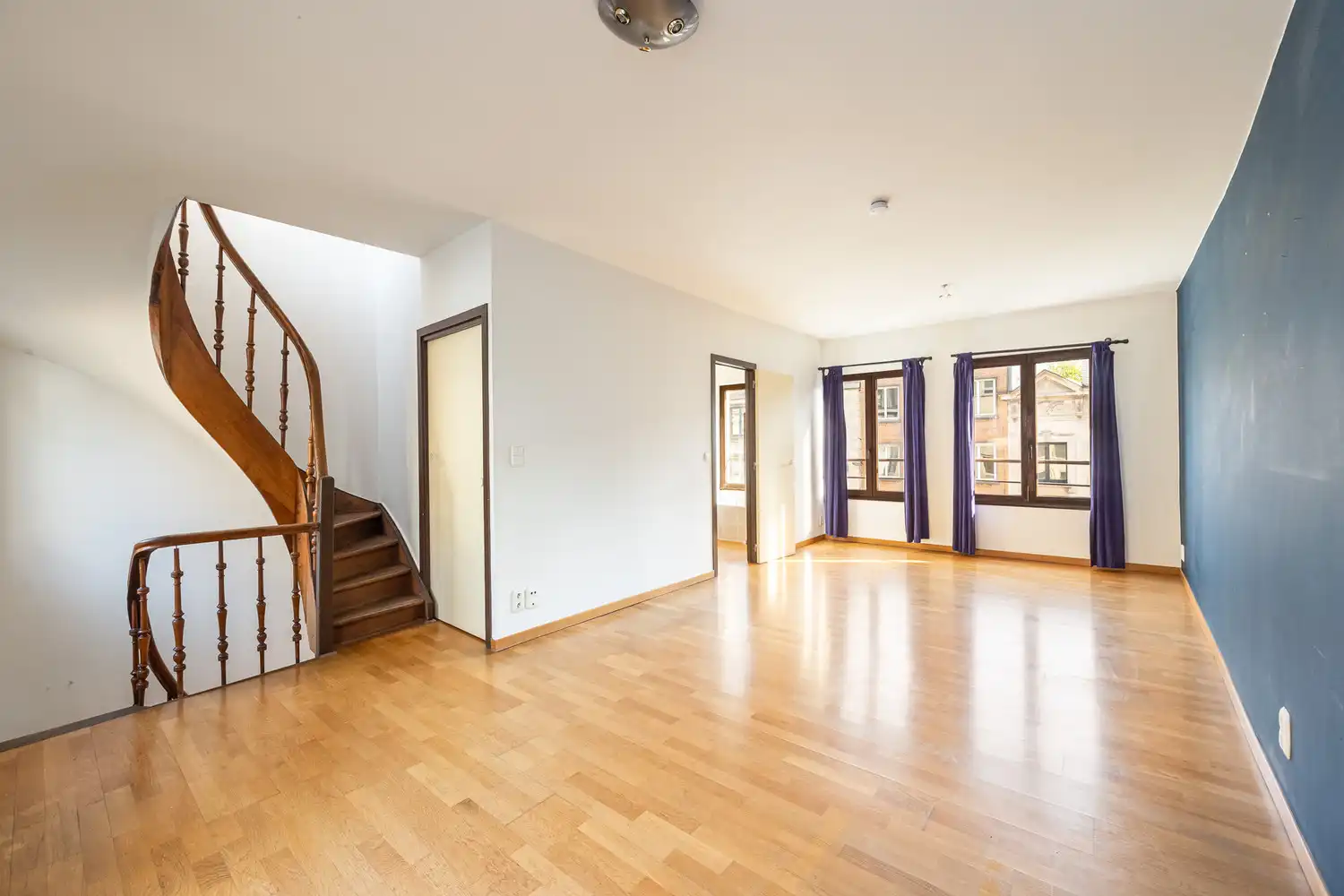 Veelzijdig opbrengsteigendom met aparte woongelegeheid en buitenruimte op A-locatie te Antwerpen met 2 aparte ingangen! foto 16